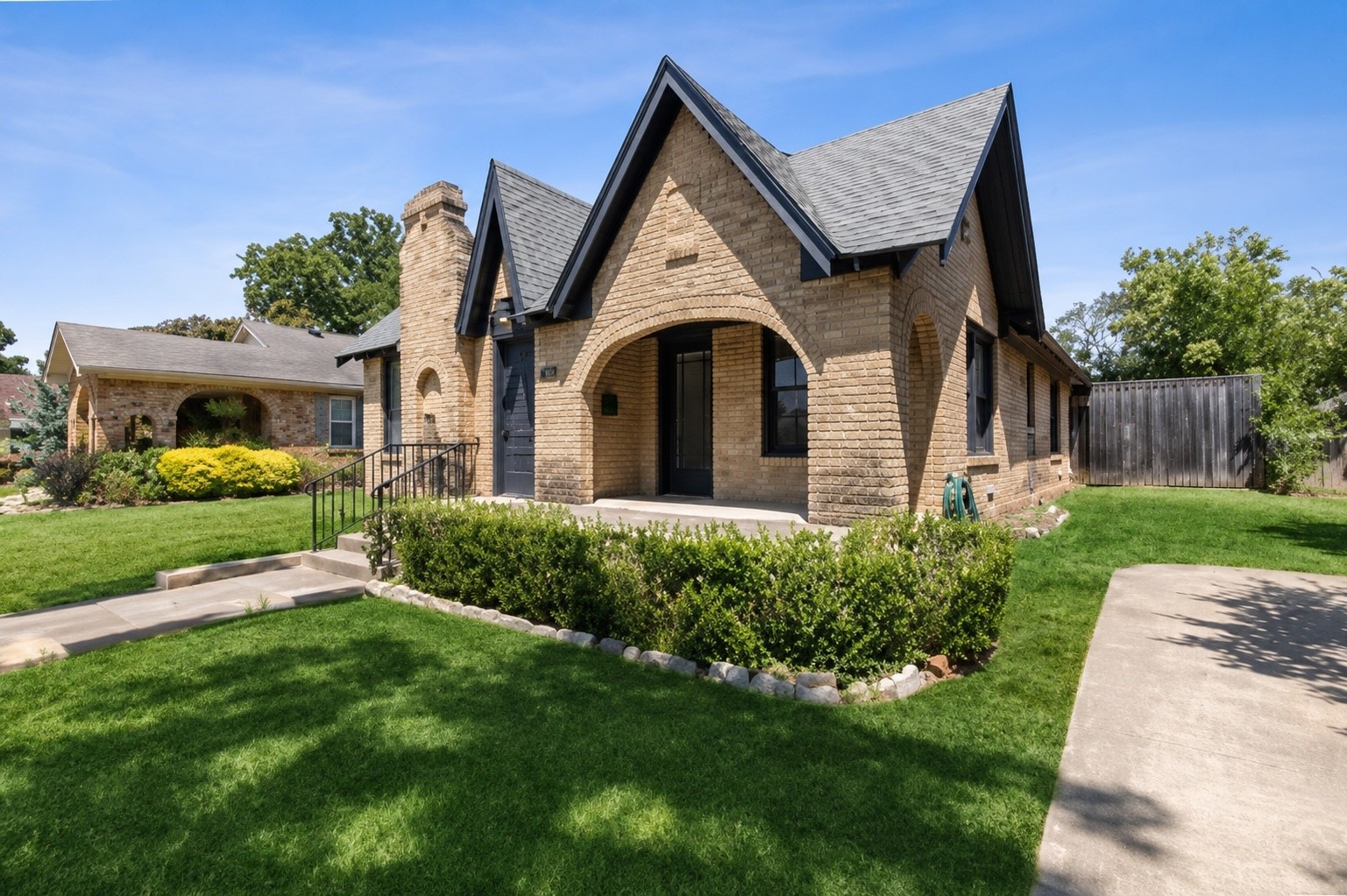 2511 Burlington Boulevard