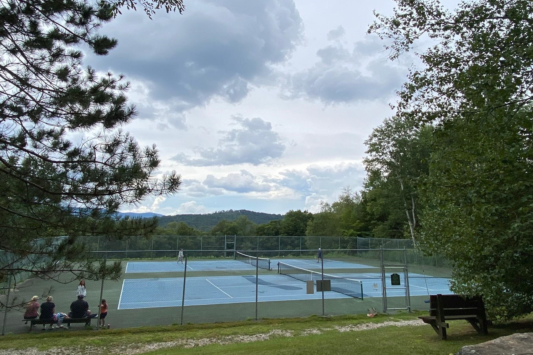 887 Maple Hill Road Unit: T-9, T-10, T-11