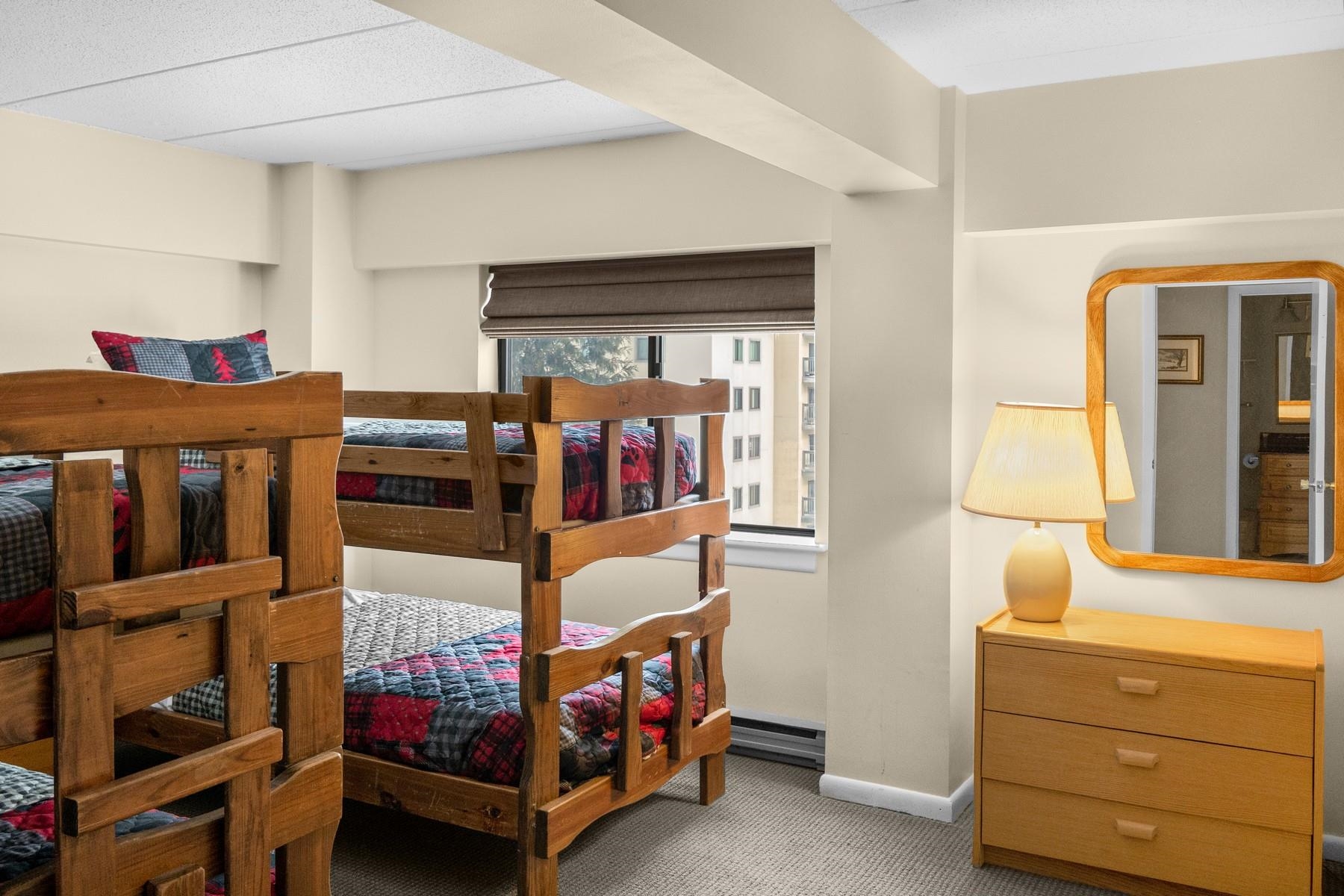 135 East Mountain Road Unit: 1C1
