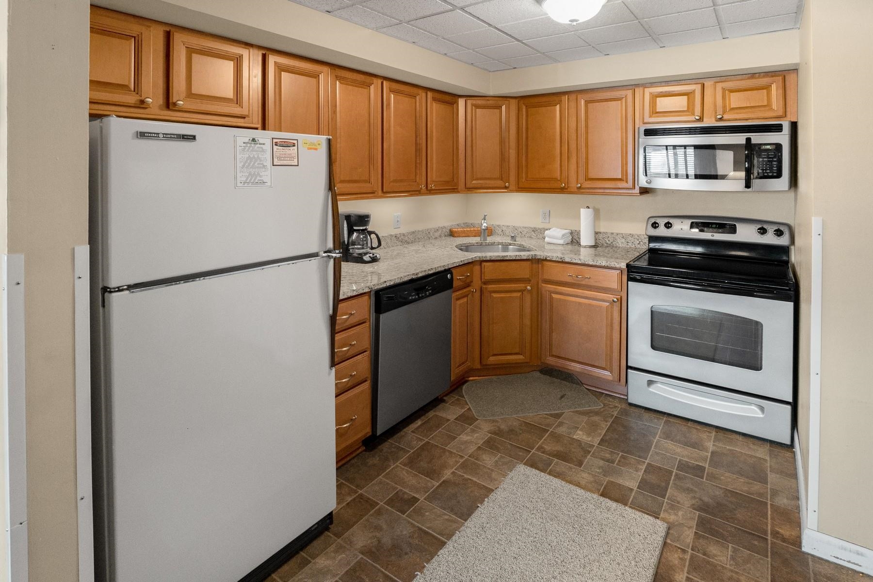 135 East Mountain Road Unit: 1C1