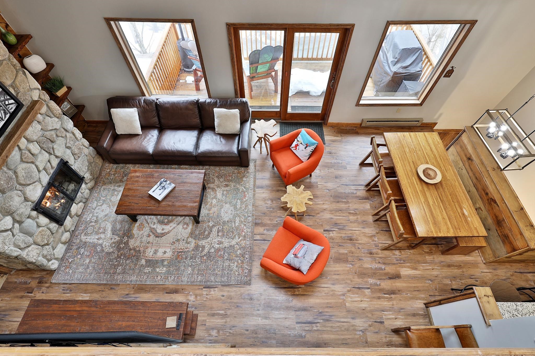 1992 E Mountain Road