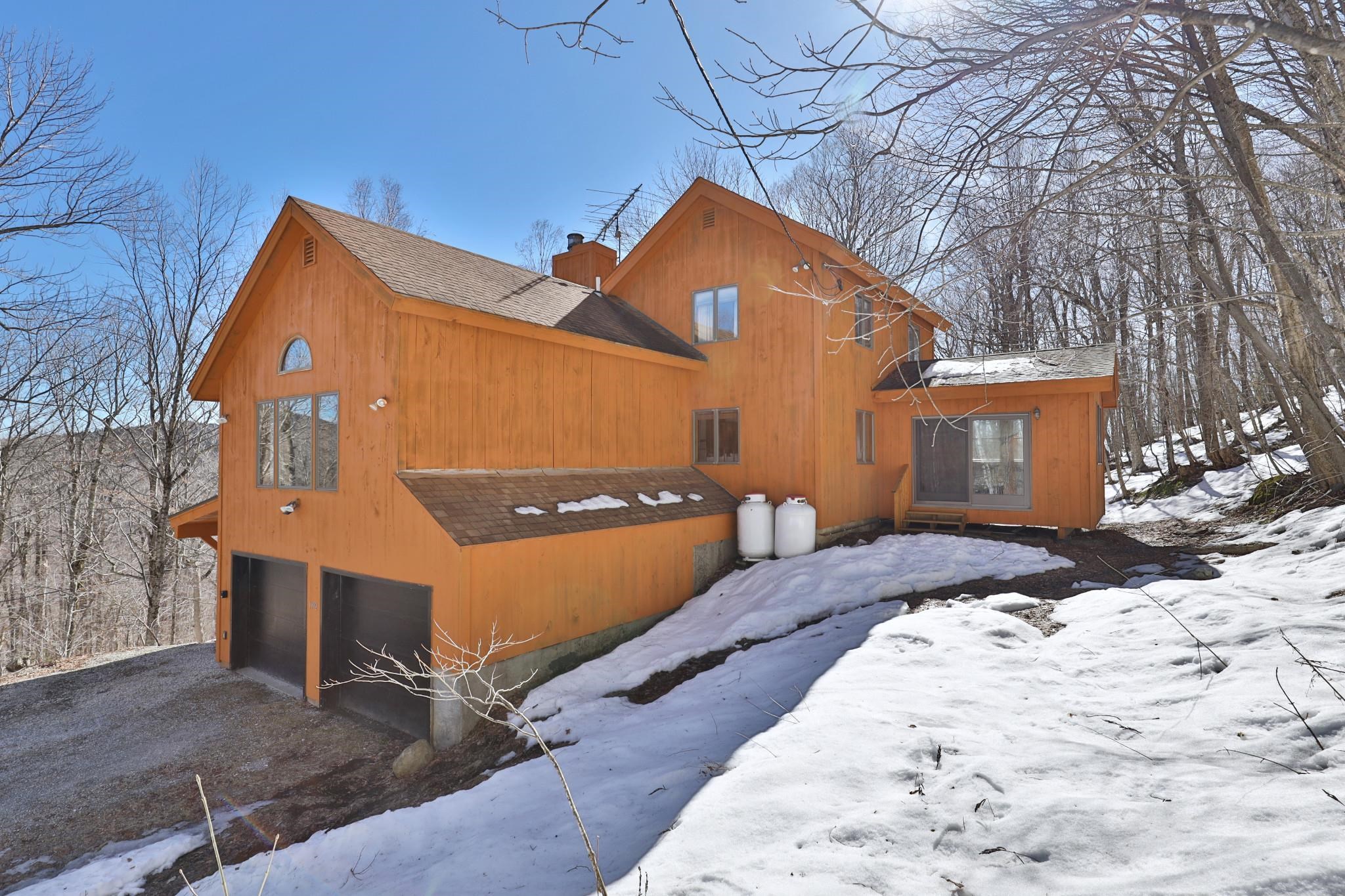 1992 E Mountain Road