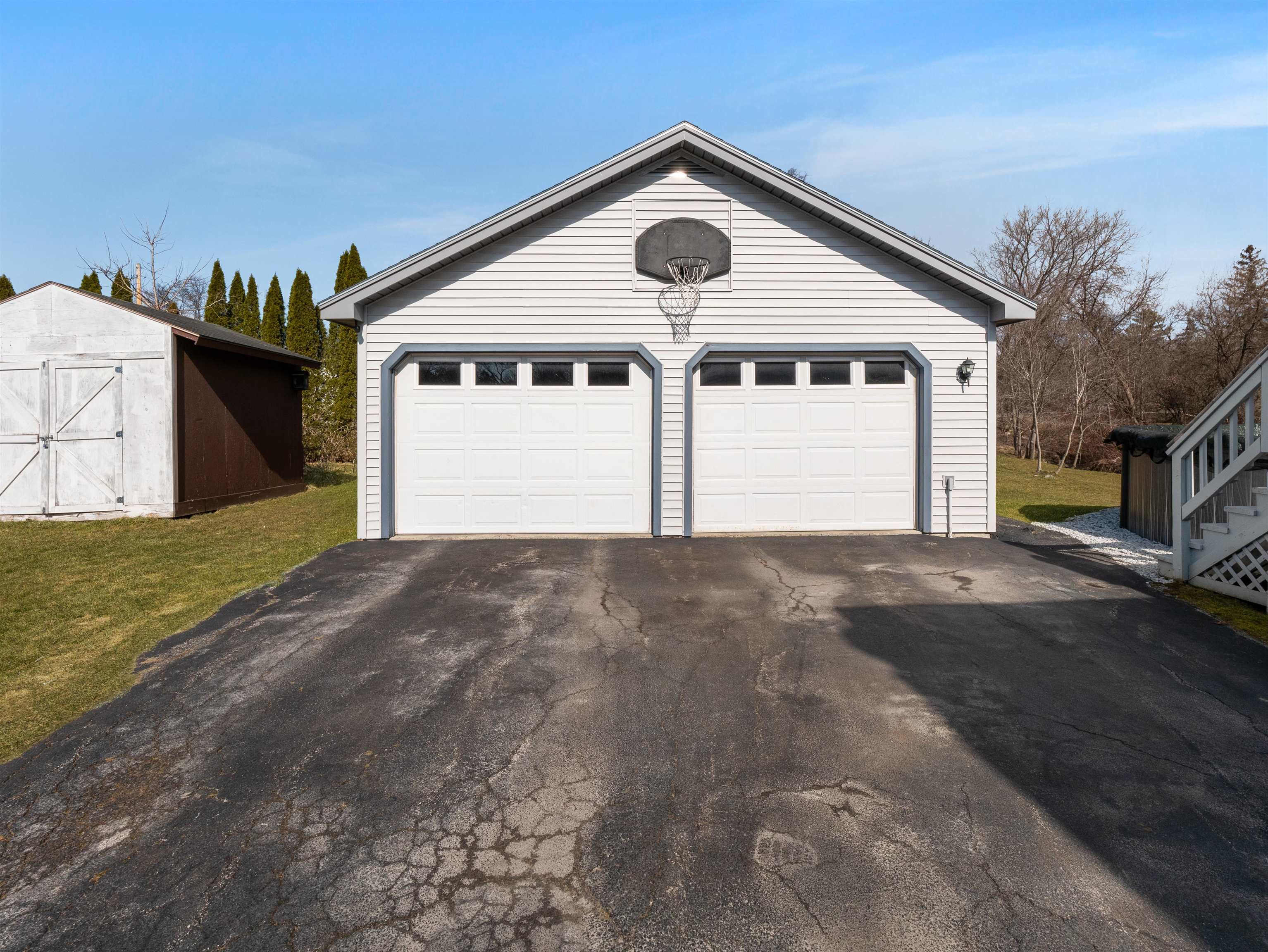 85 Engrem Avenue