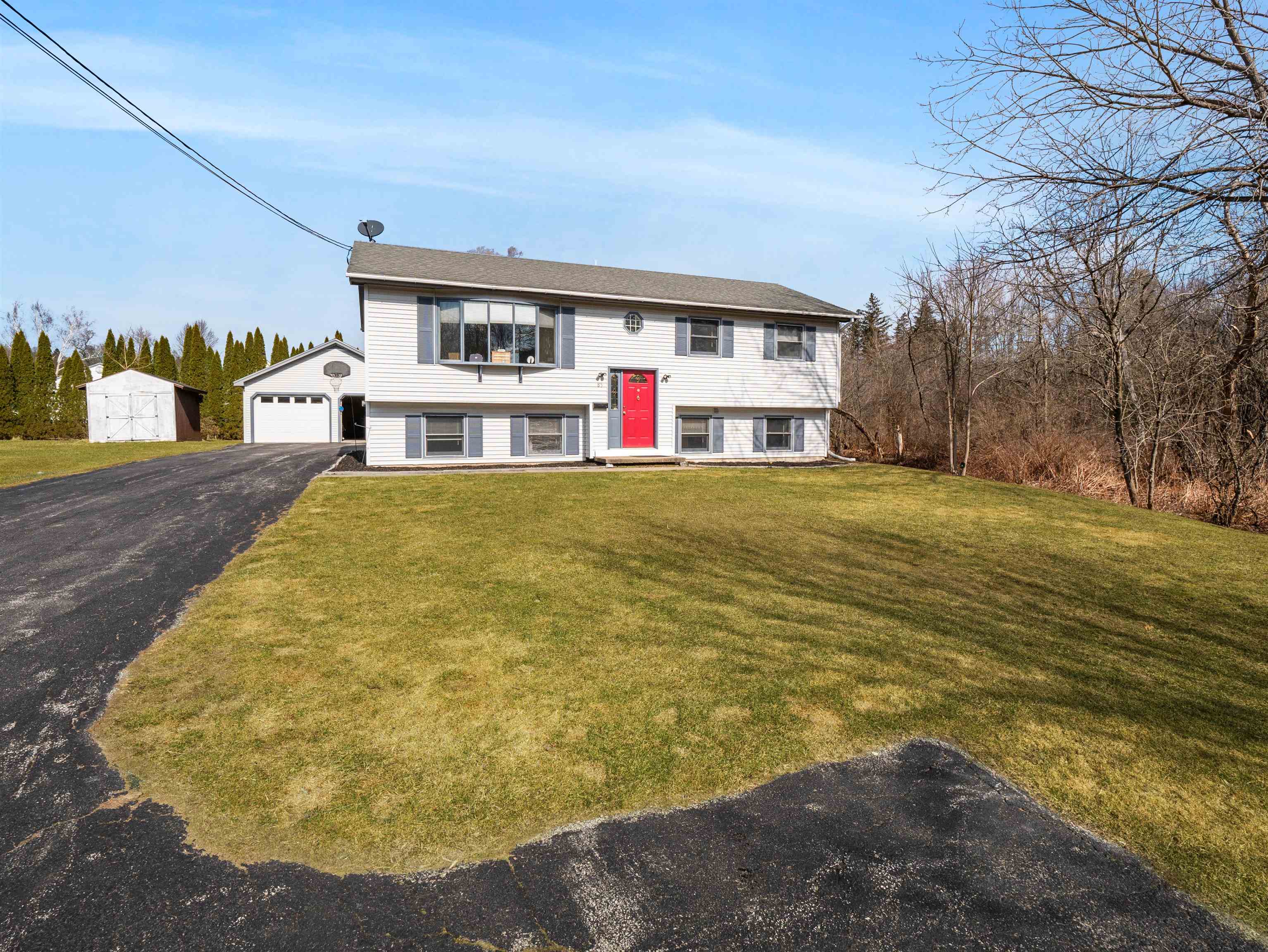 85 Engrem Avenue