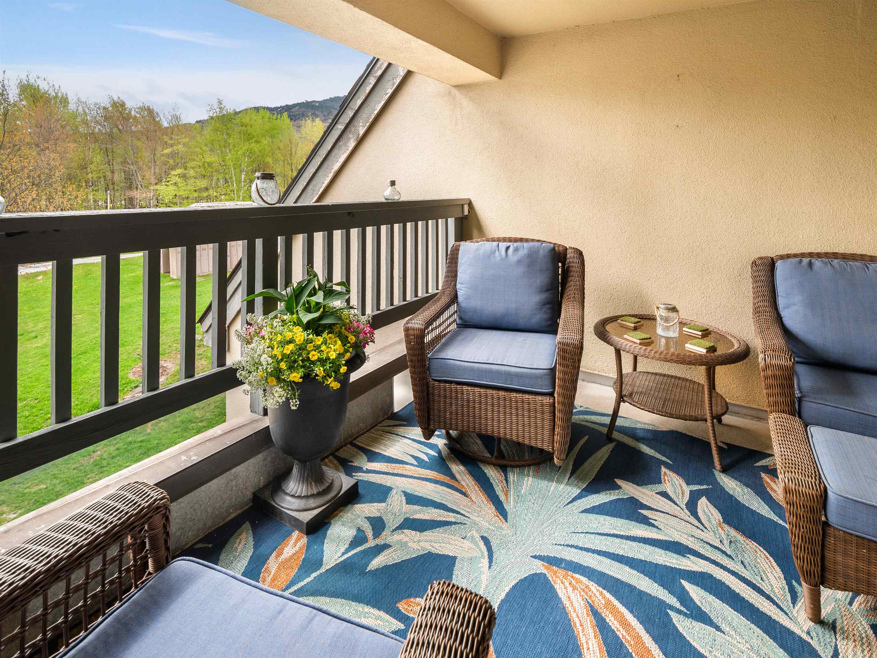 133 East Mountain Road Unit: 3E13