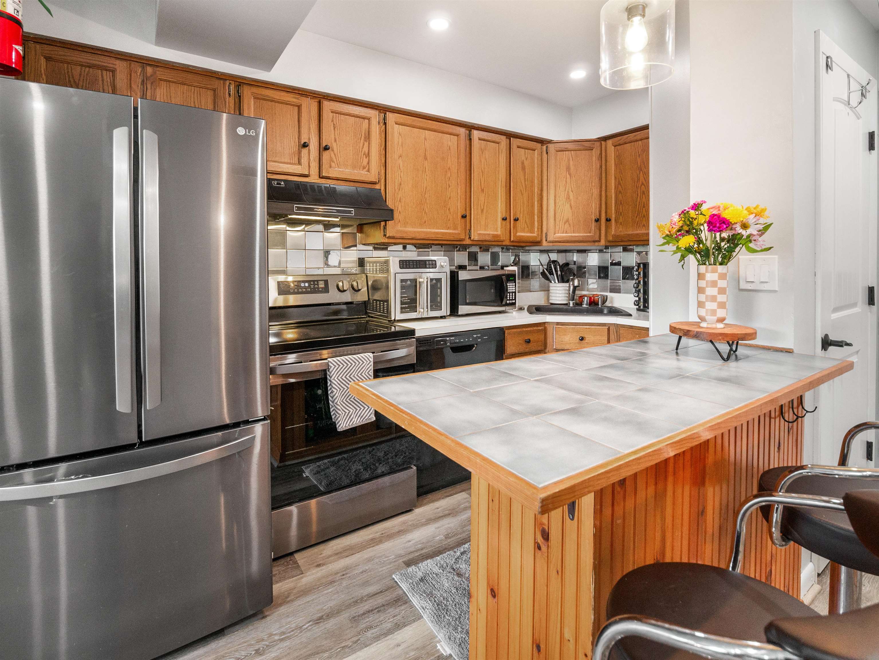 133 East Mountain Road Unit: 3E13