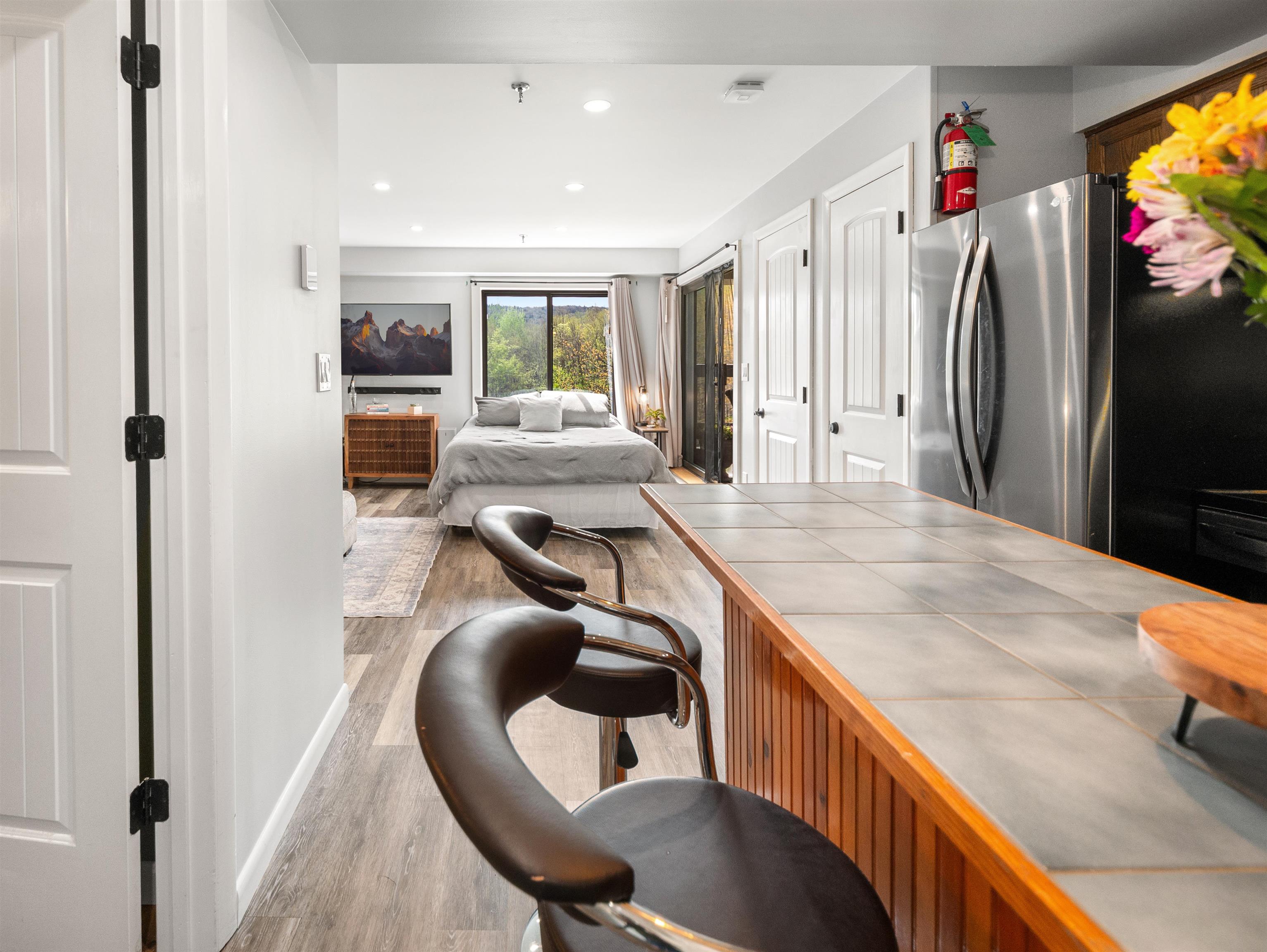133 East Mountain Road Unit: 3E13