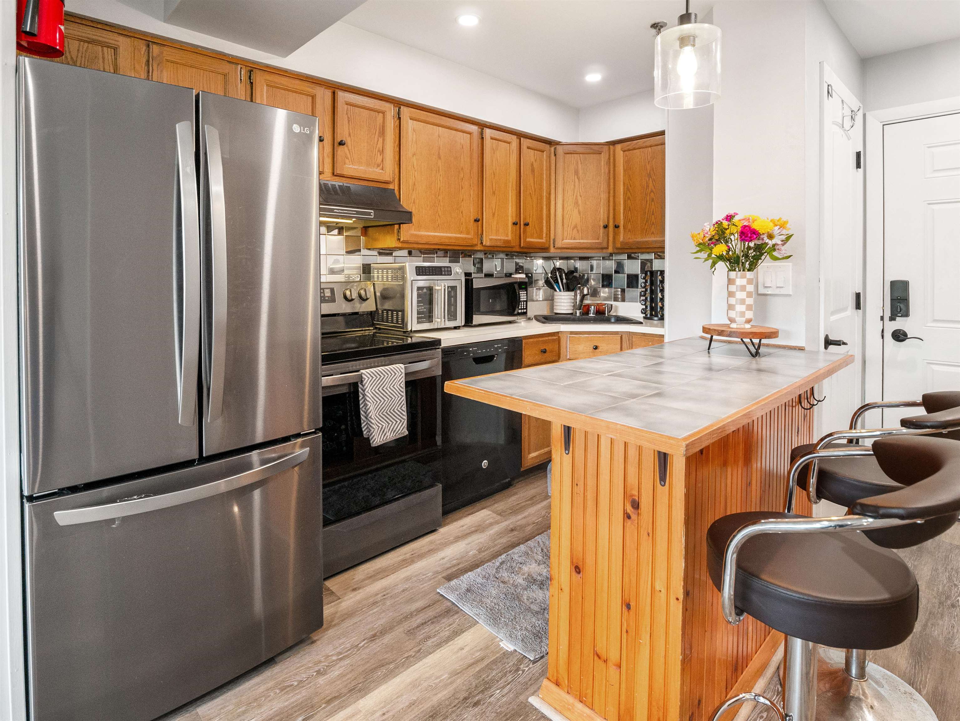 133 East Mountain Road Unit: 3E13