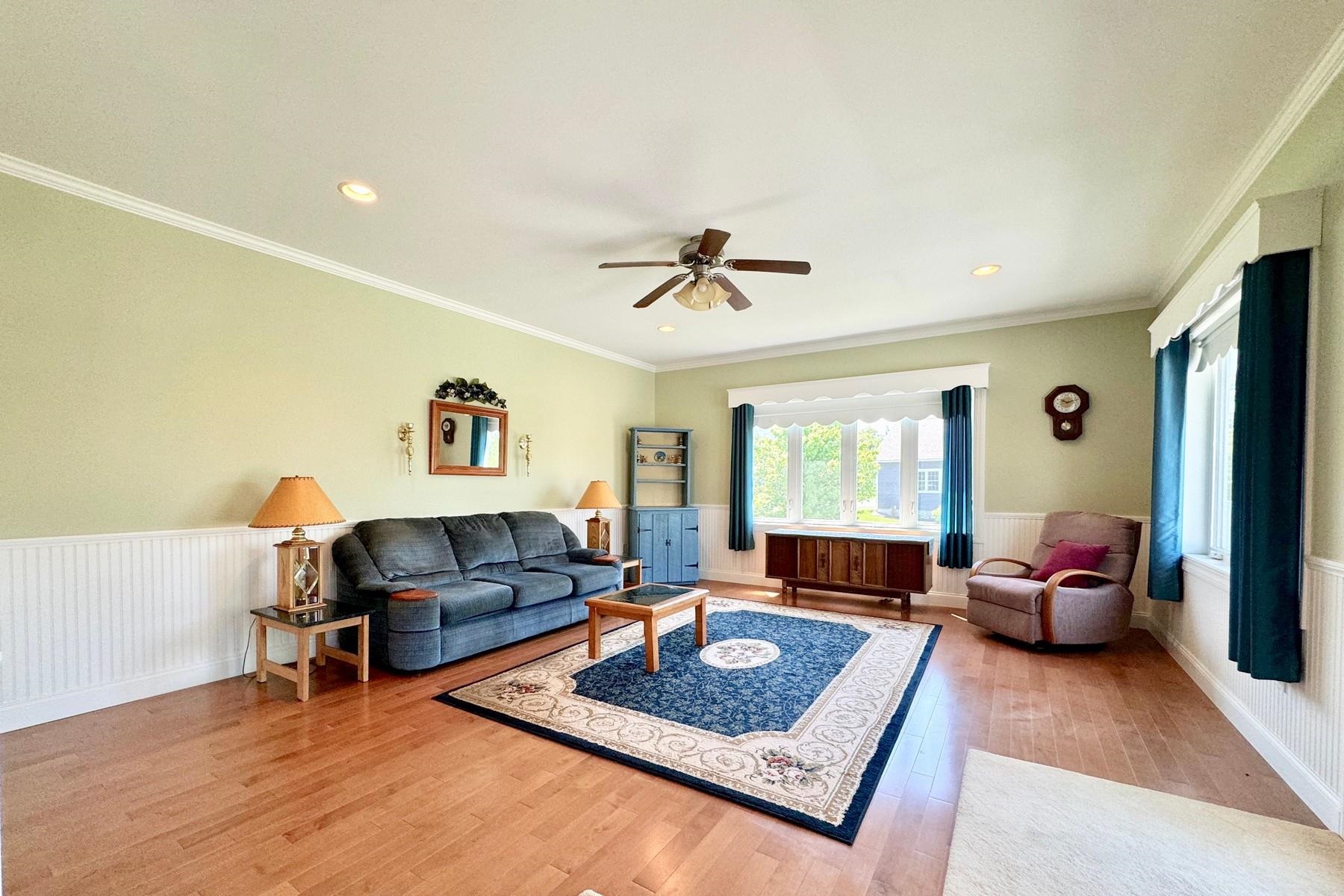 603 Carmel Place