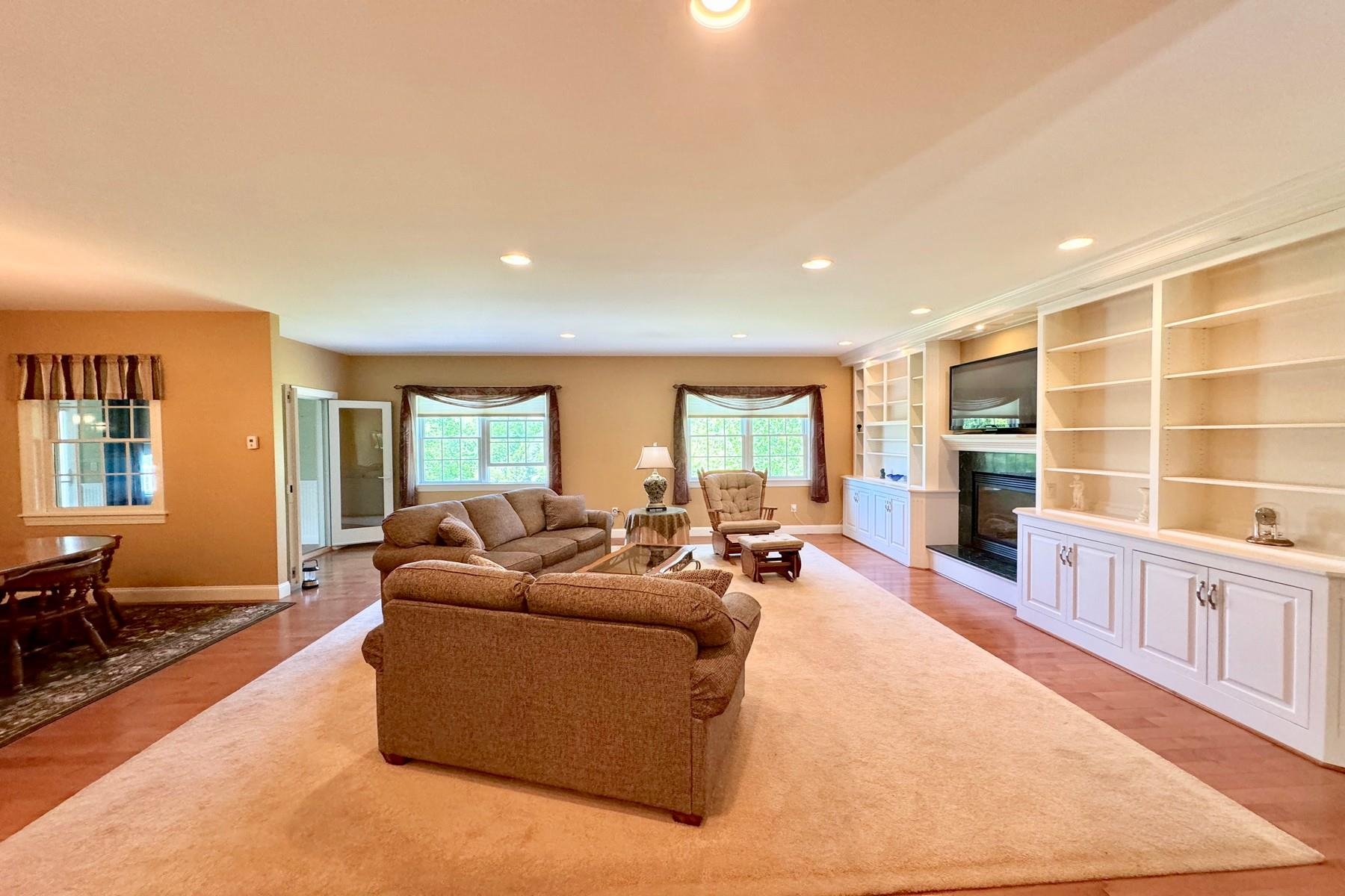 603 Carmel Place