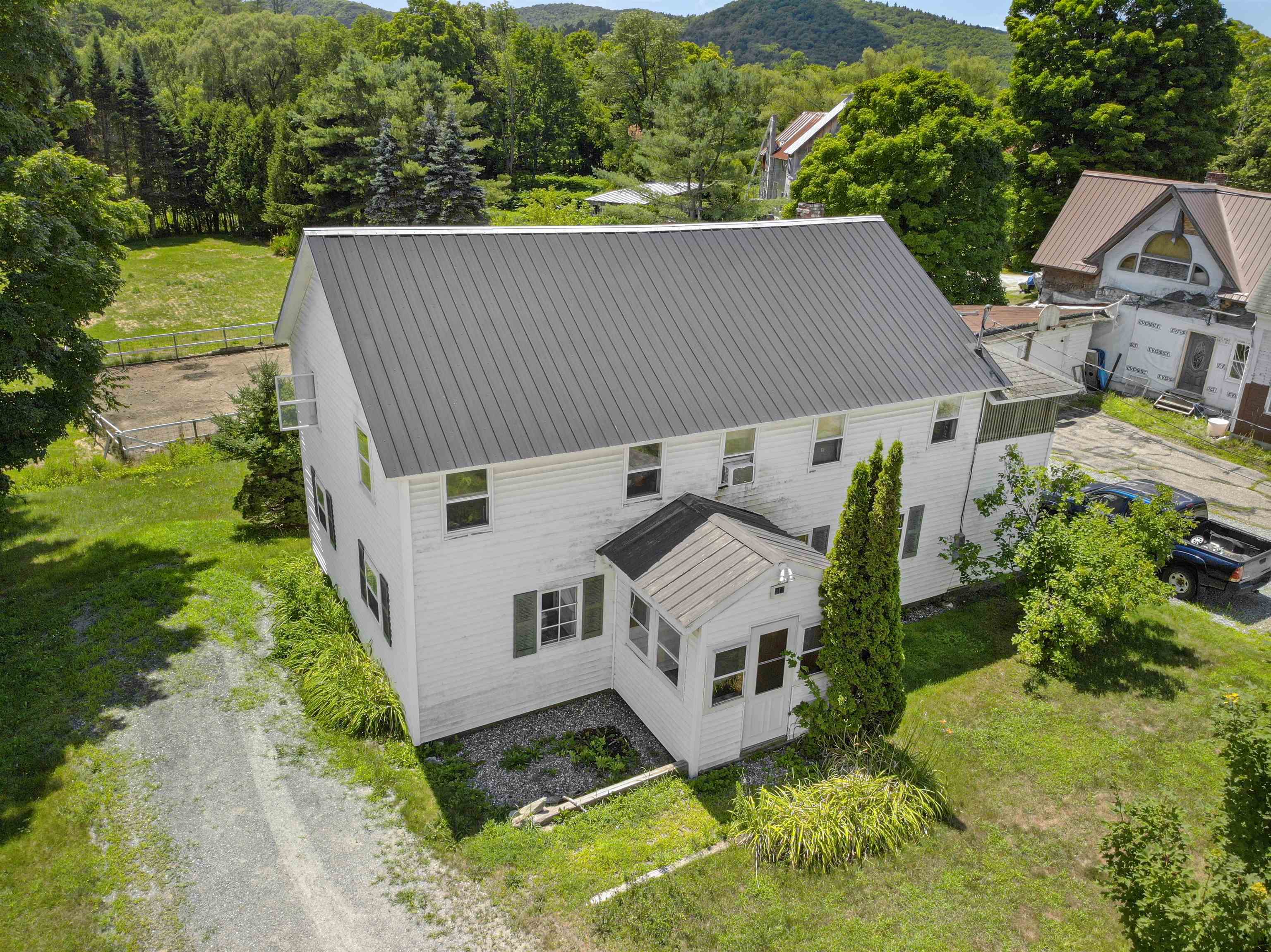 818 Main Street