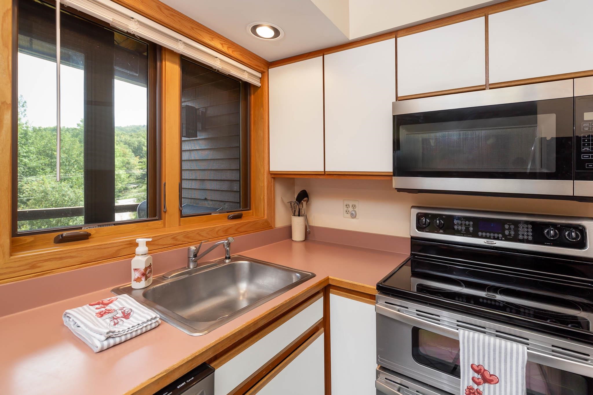 180 Highridge Road Unit: J2
