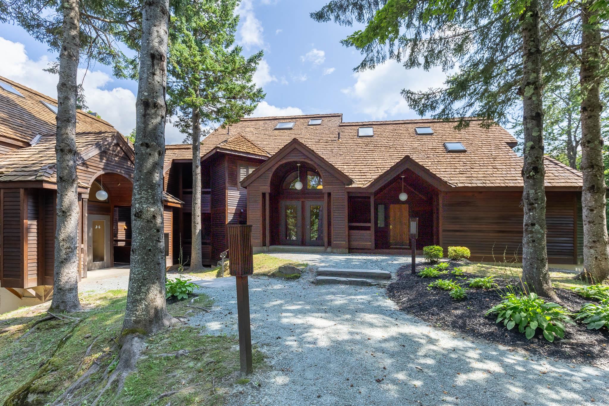 180 Highridge Road Unit: J2