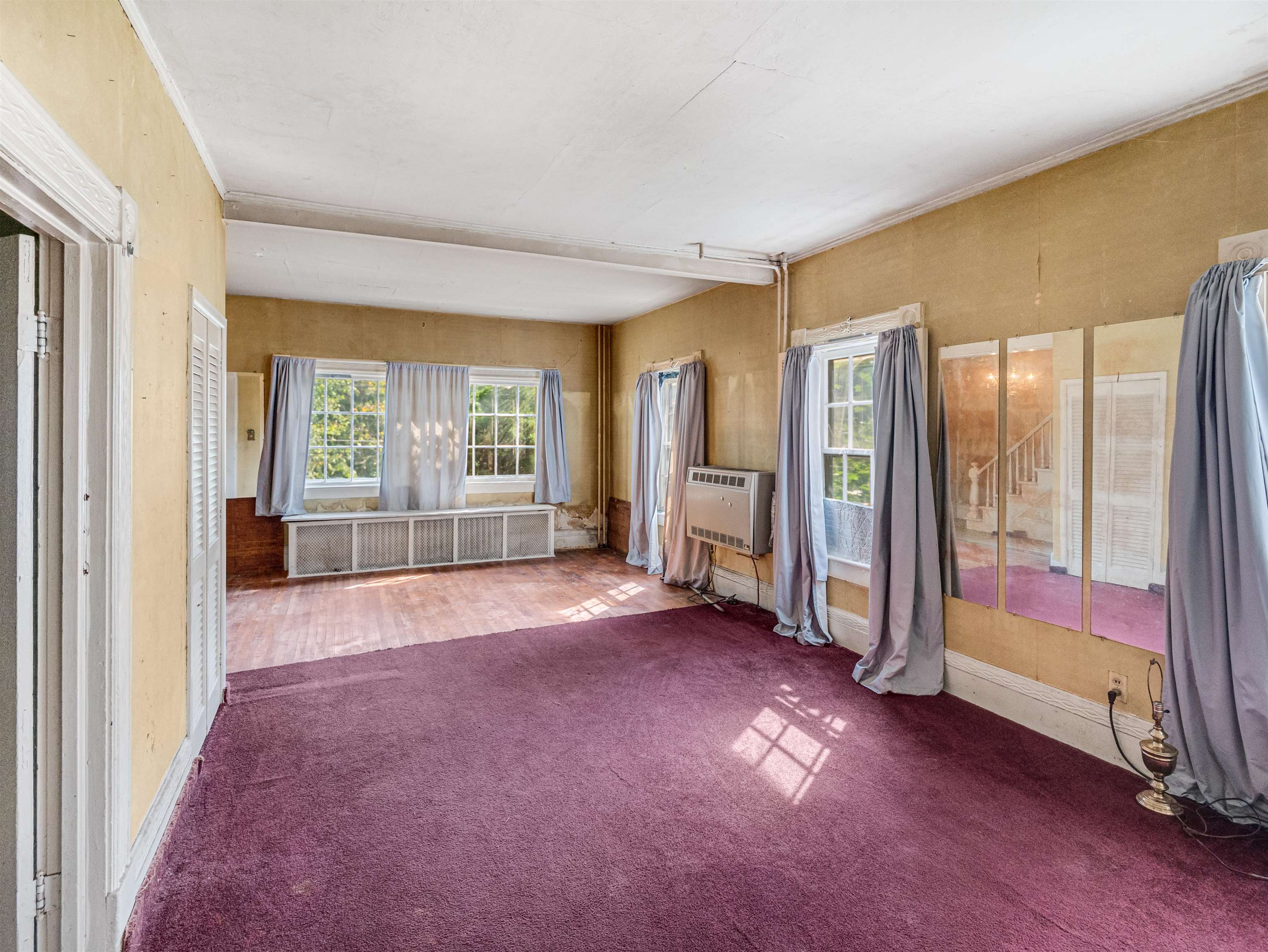 85 Evergreen Avenue
