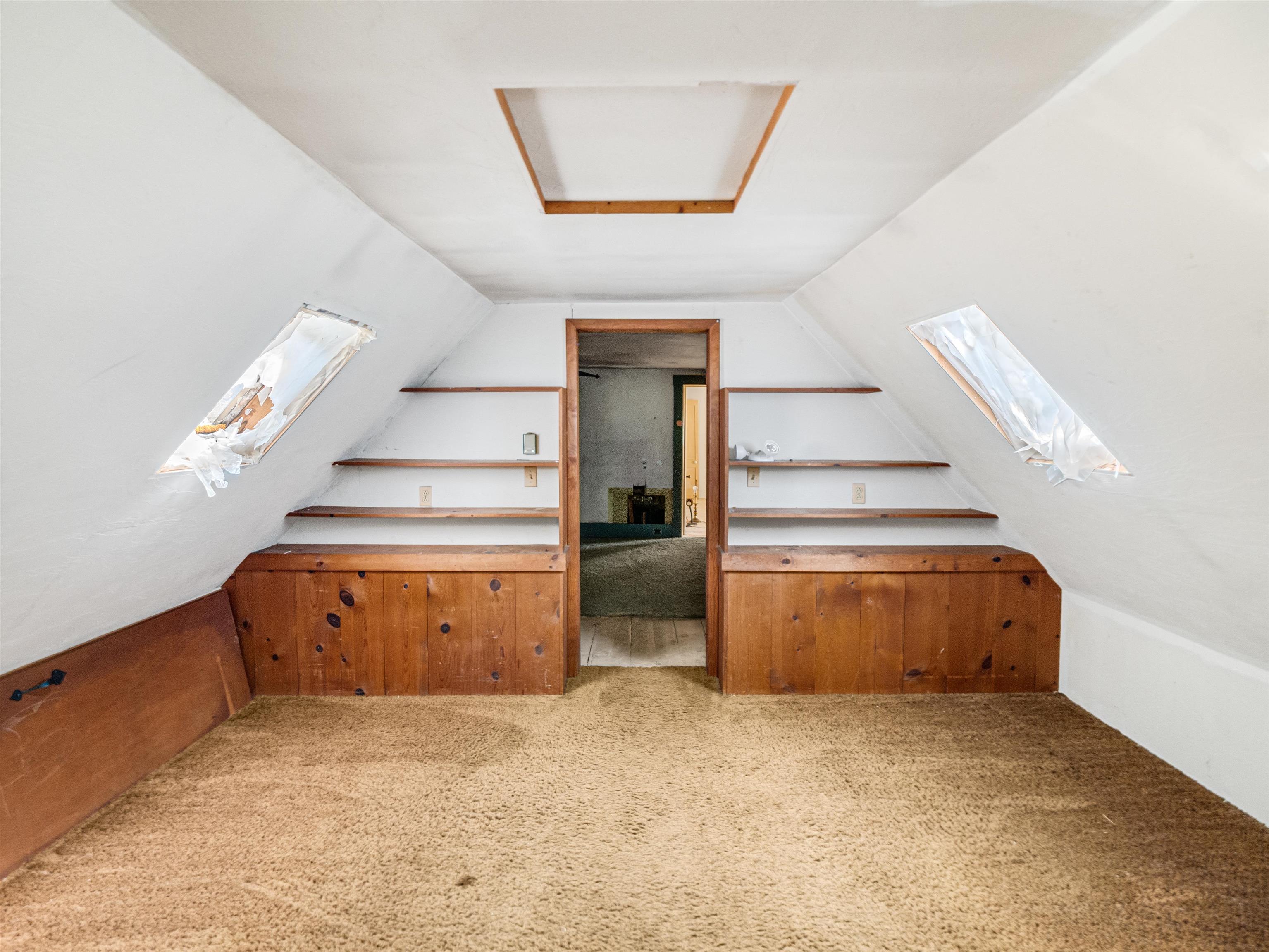85 Evergreen Avenue