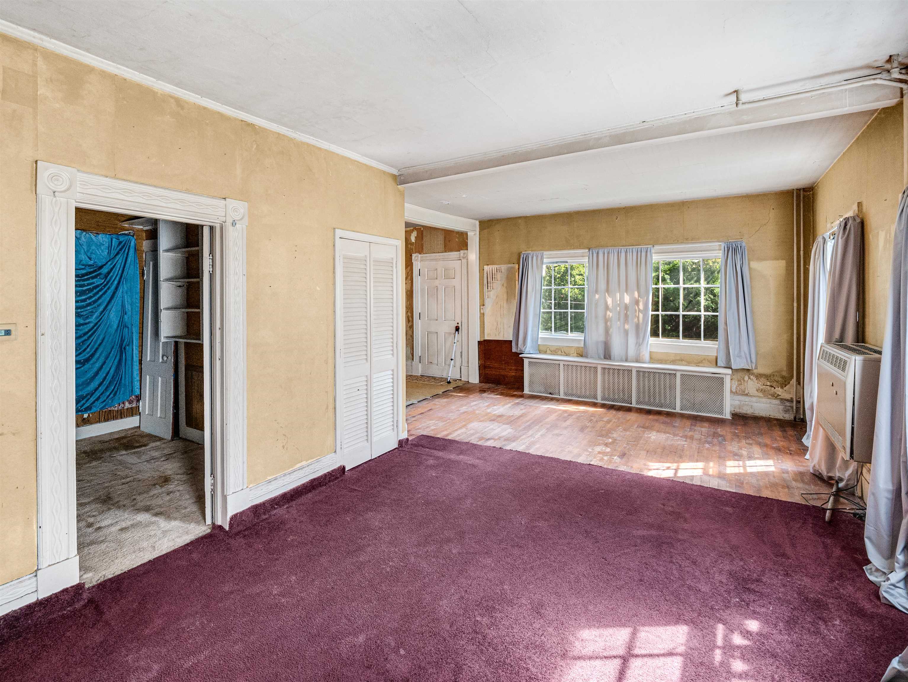 85 Evergreen Avenue