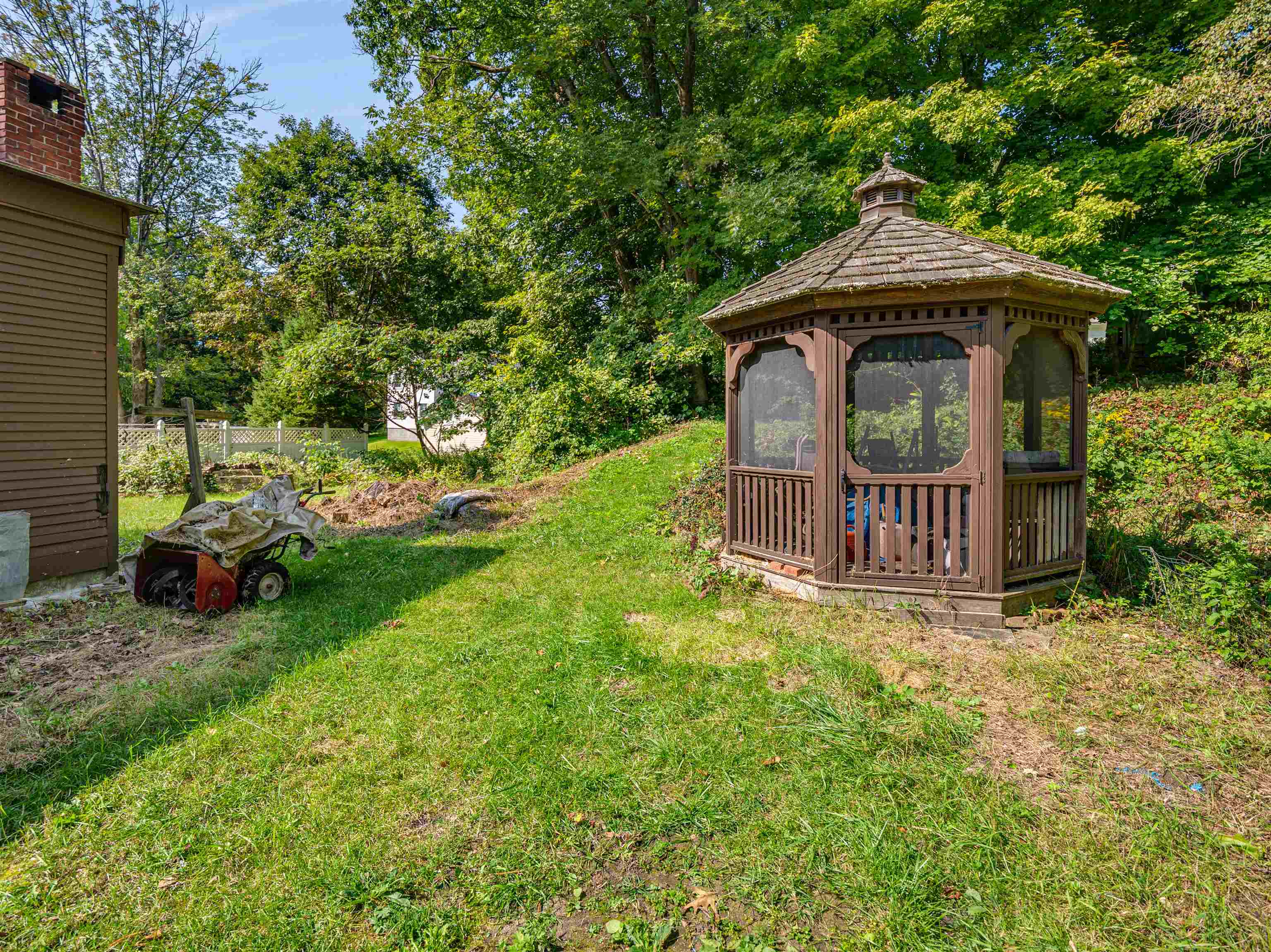 85 Evergreen Avenue