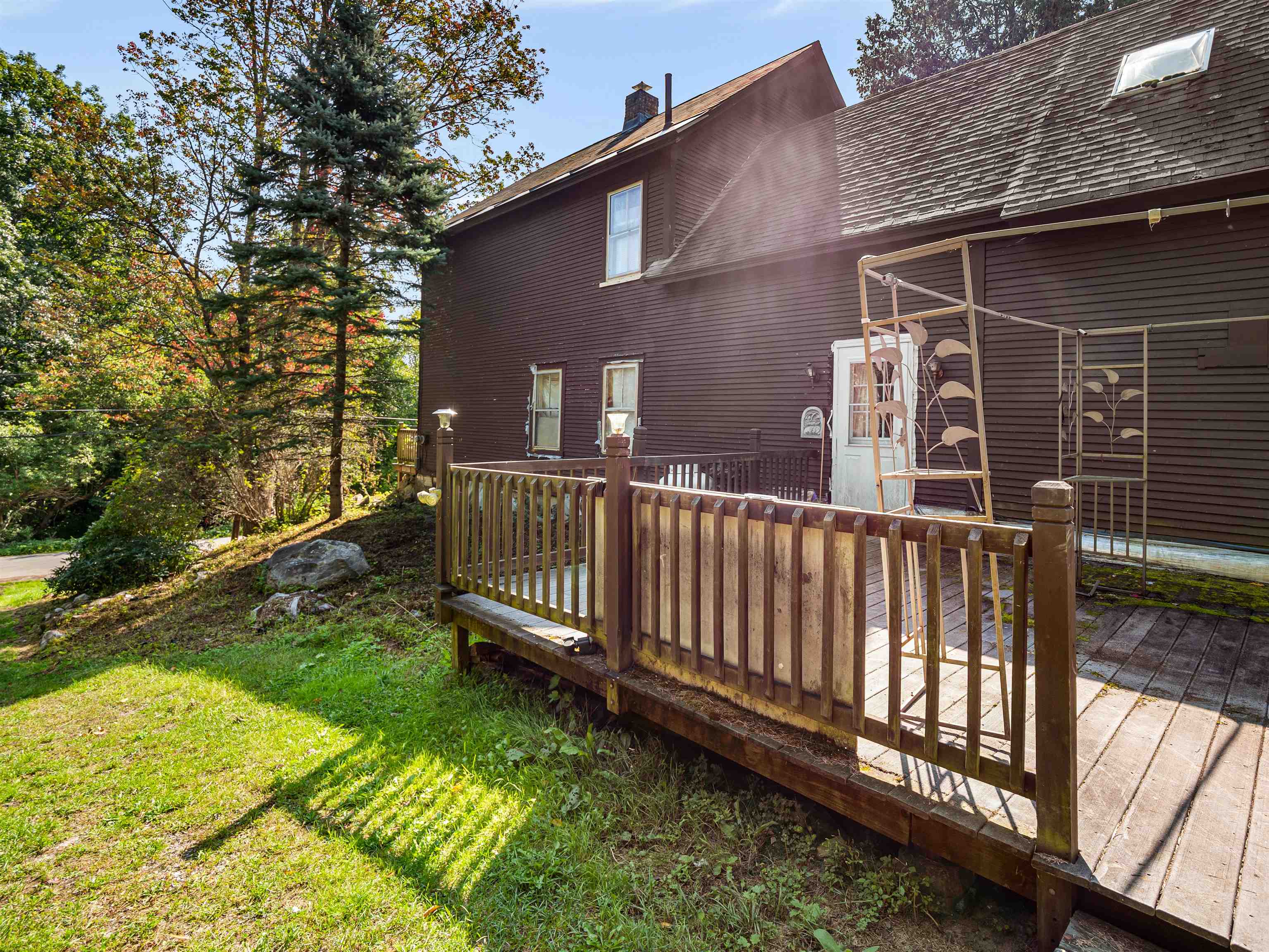 85 Evergreen Avenue