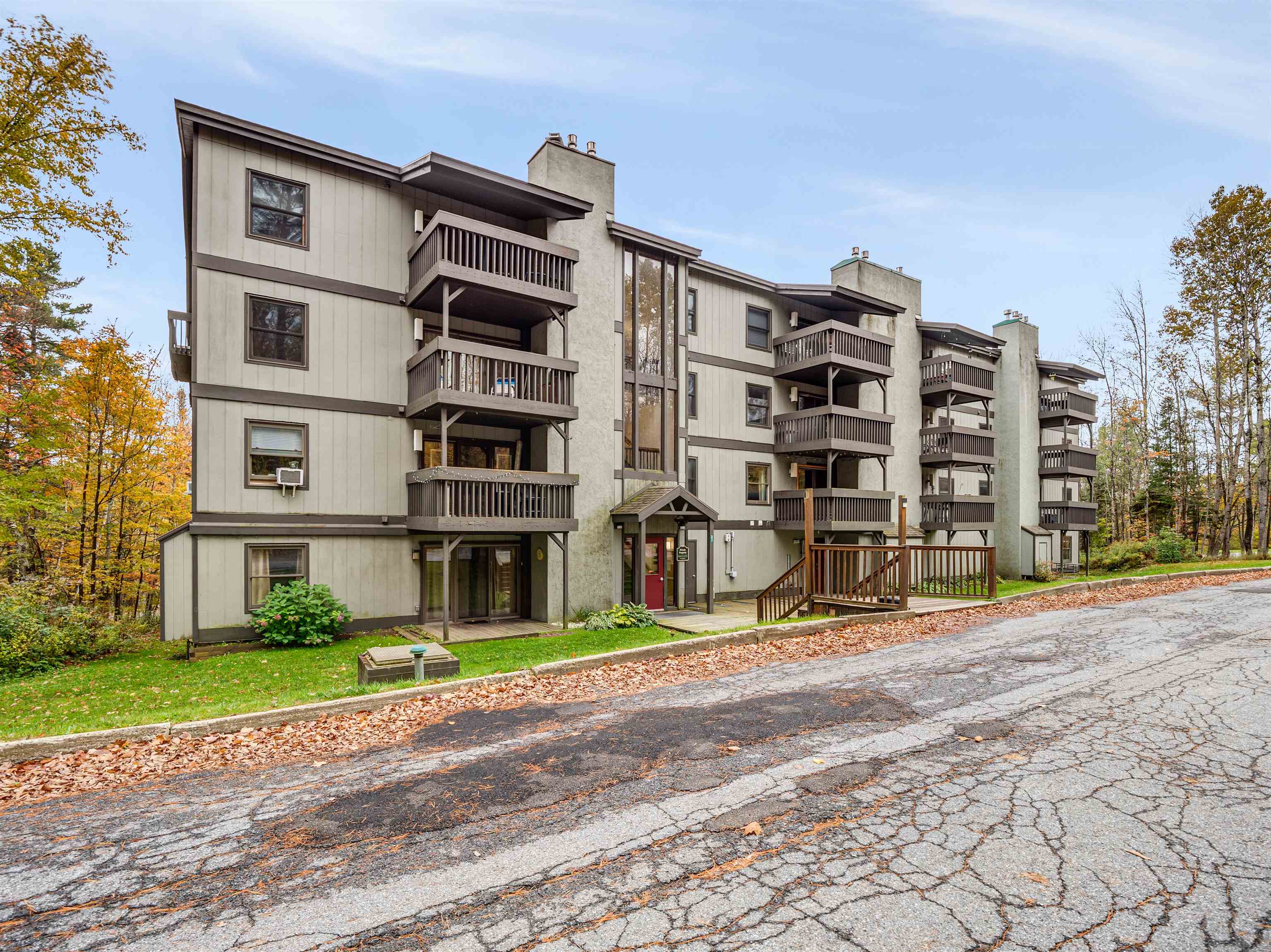 37 Gateway Court Unit: A2