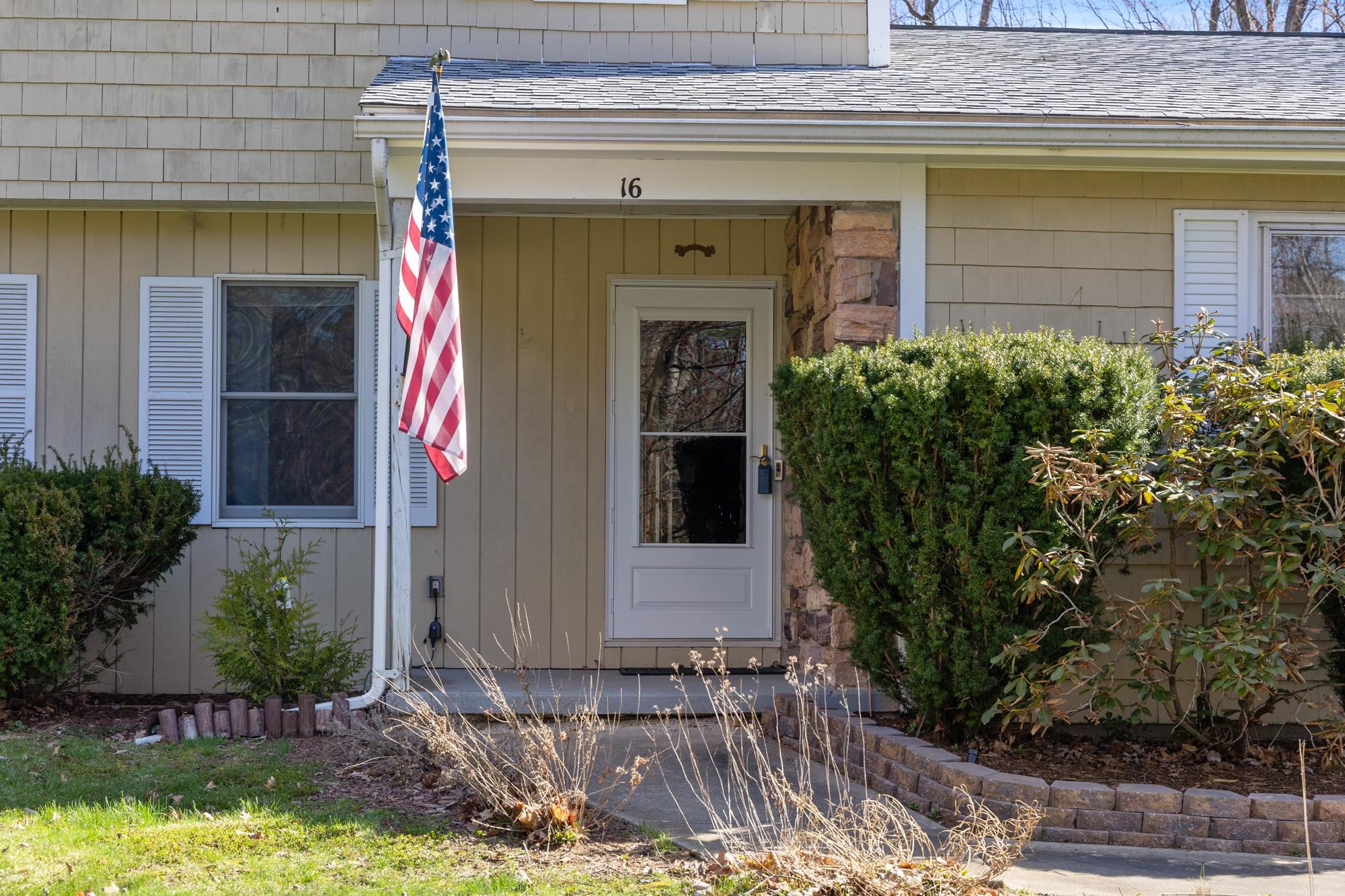 16 Ridge Road