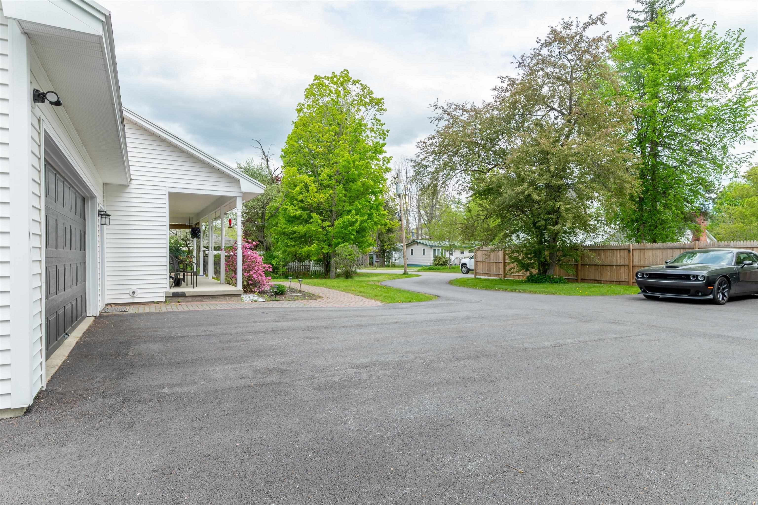 82 Glenbrook Road