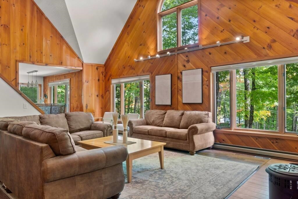72 Colonial Ridge Road