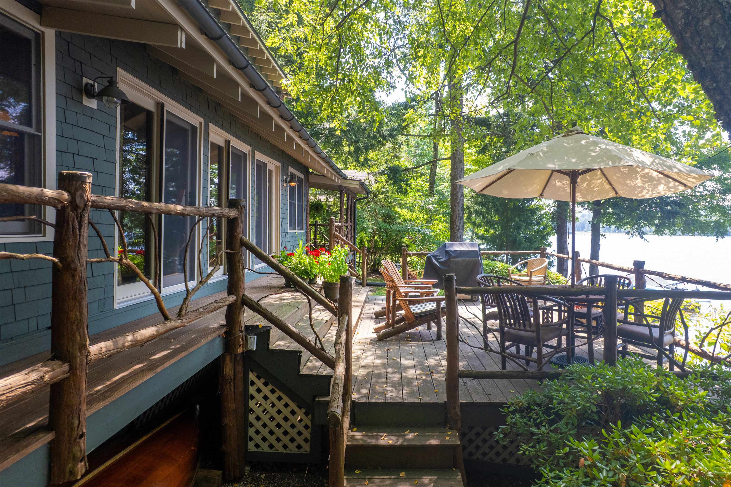 289 Ledgemere Point