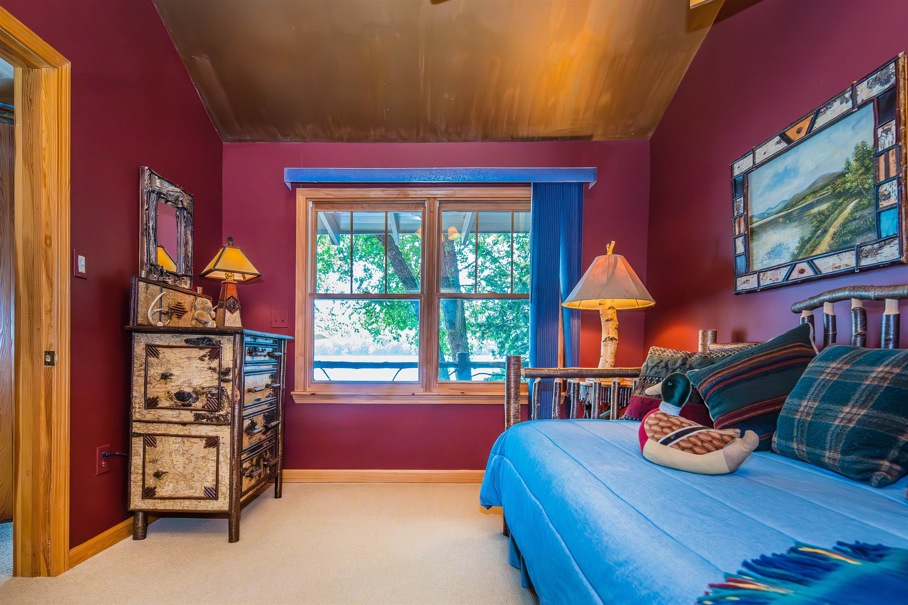 289 Ledgemere Point