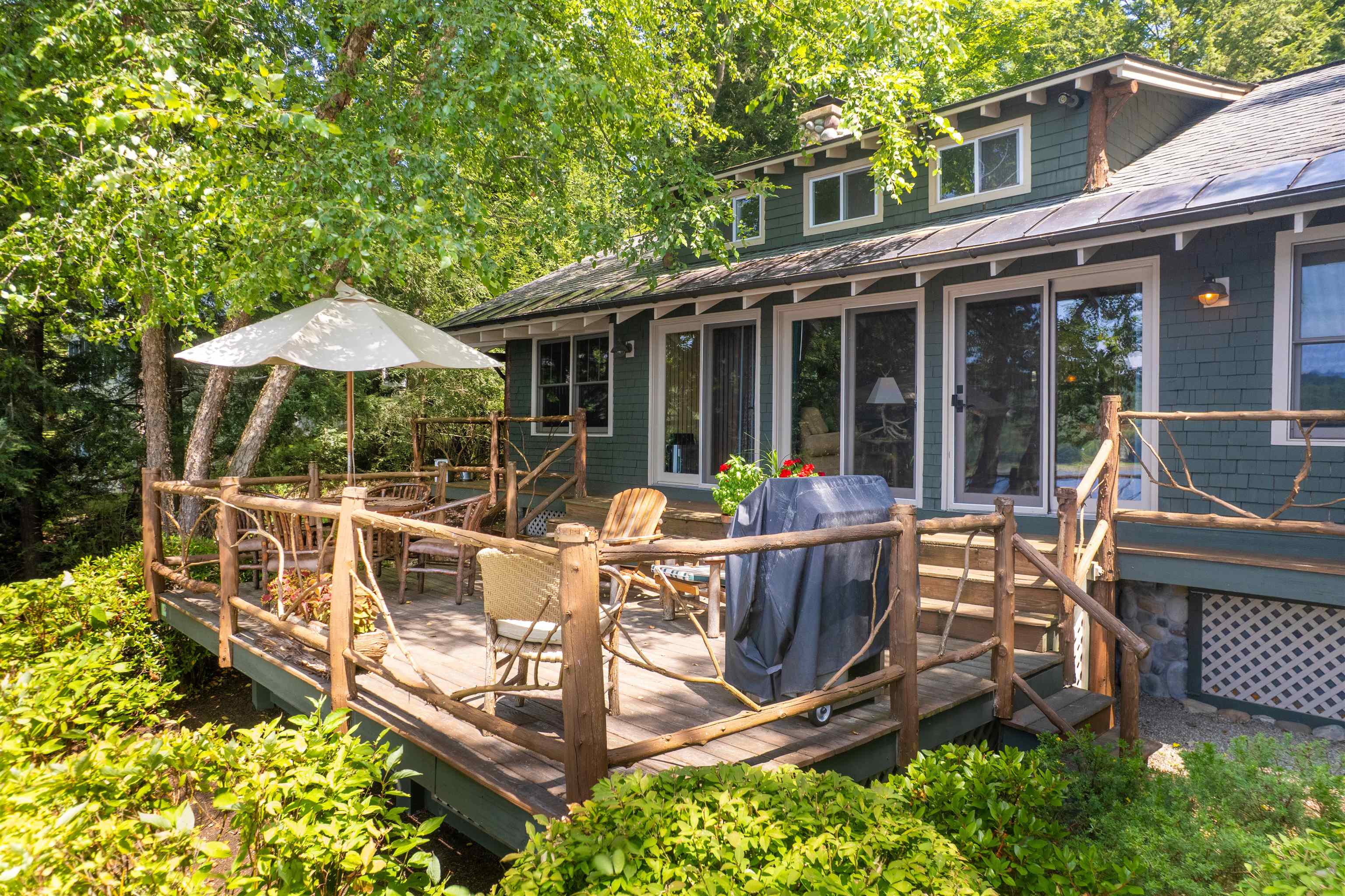 289 Ledgemere Point