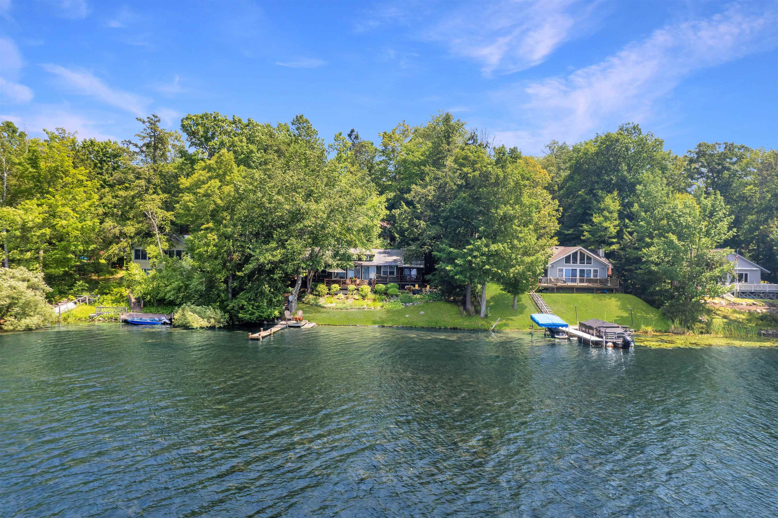 289 Ledgemere Point