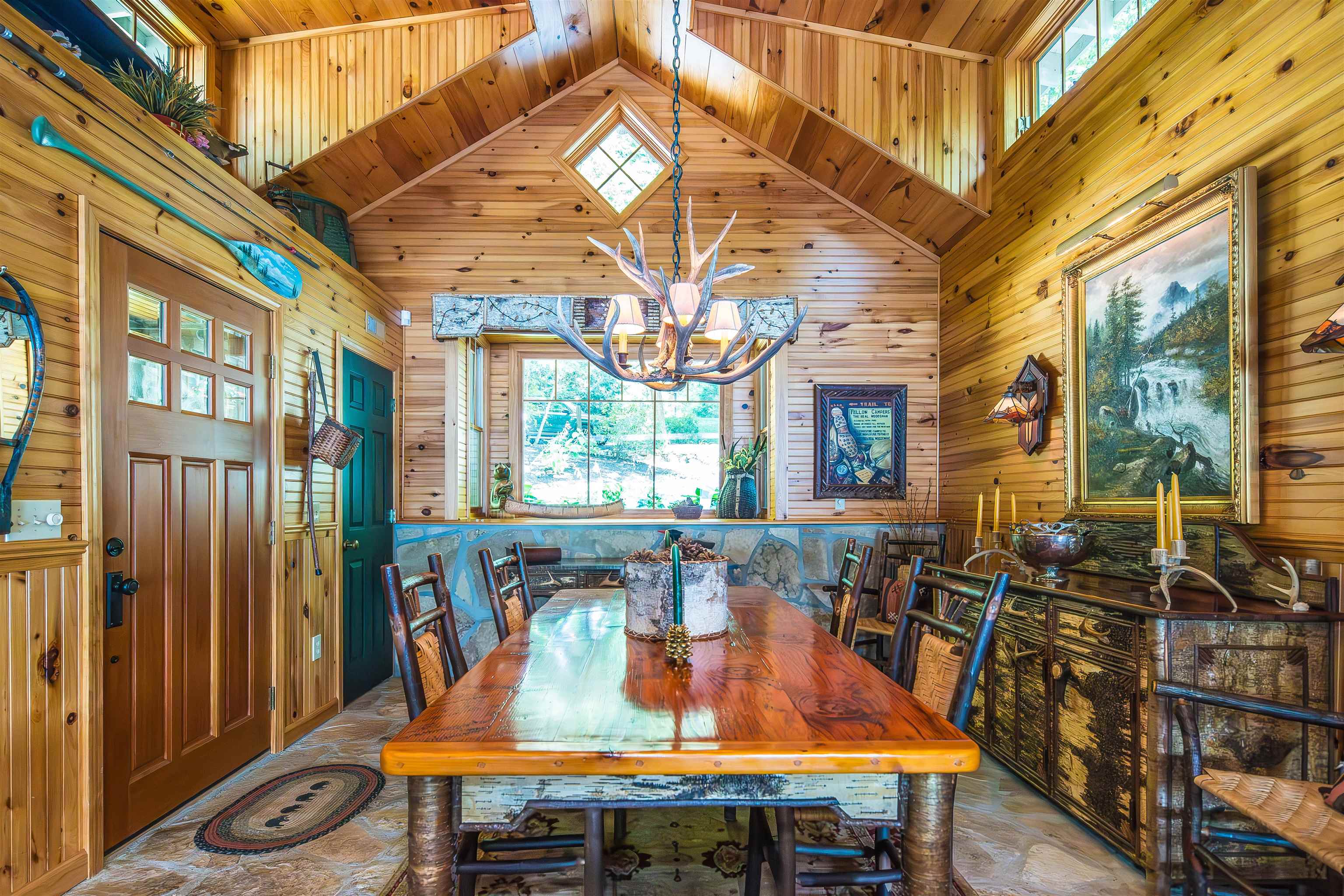 289 Ledgemere Point