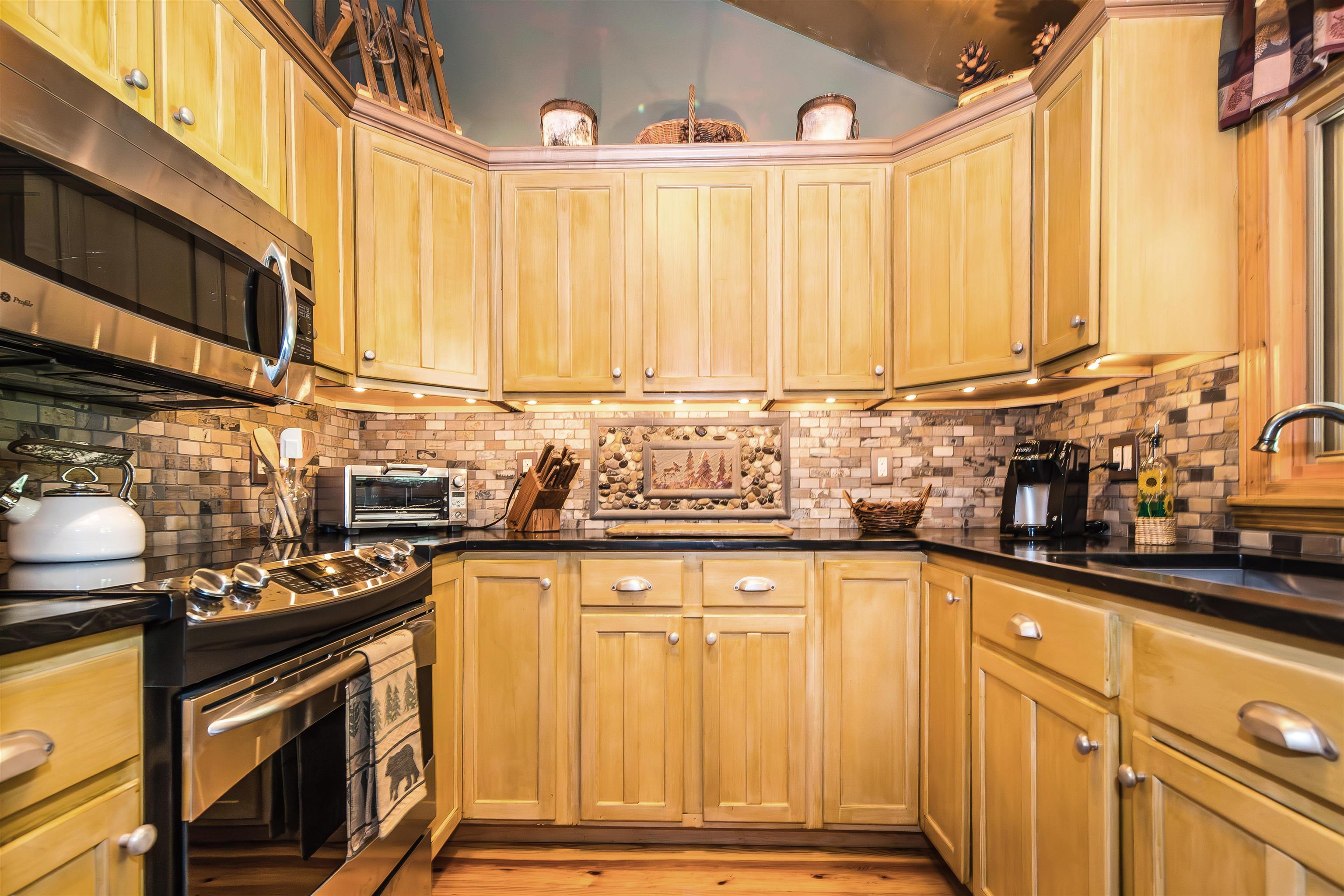 289 Ledgemere Point