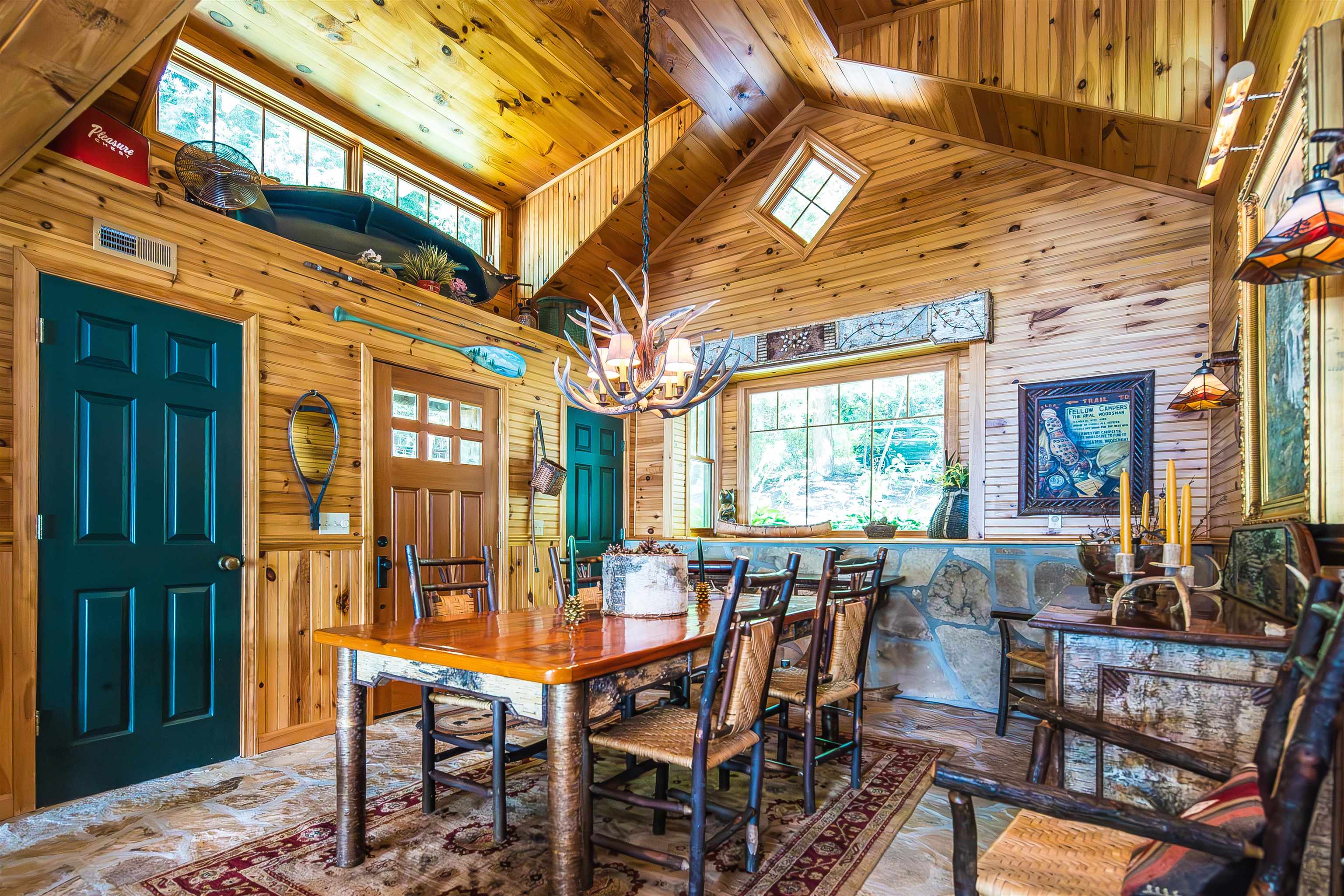 289 Ledgemere Point