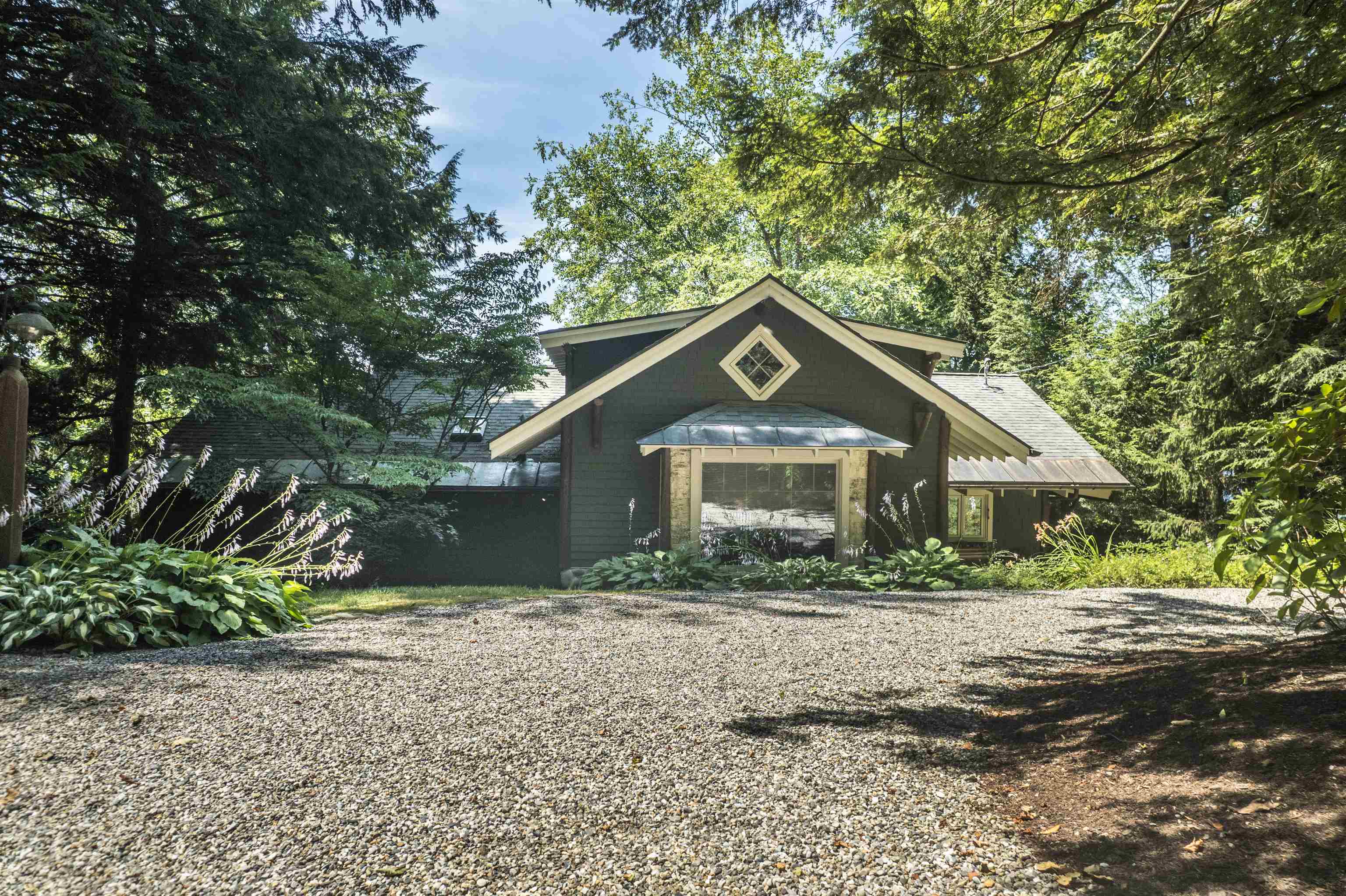 289 Ledgemere Point