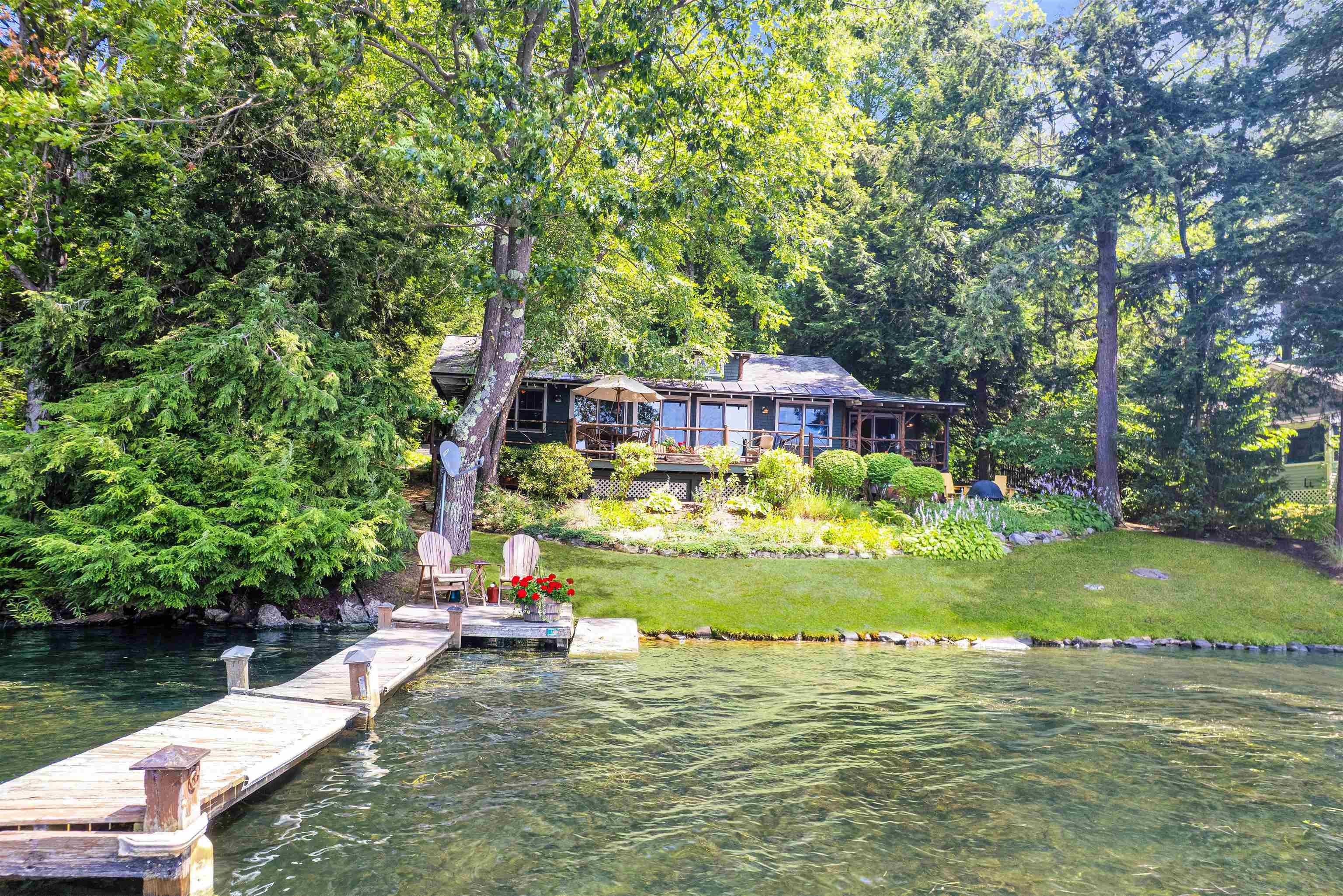 289 Ledgemere Point