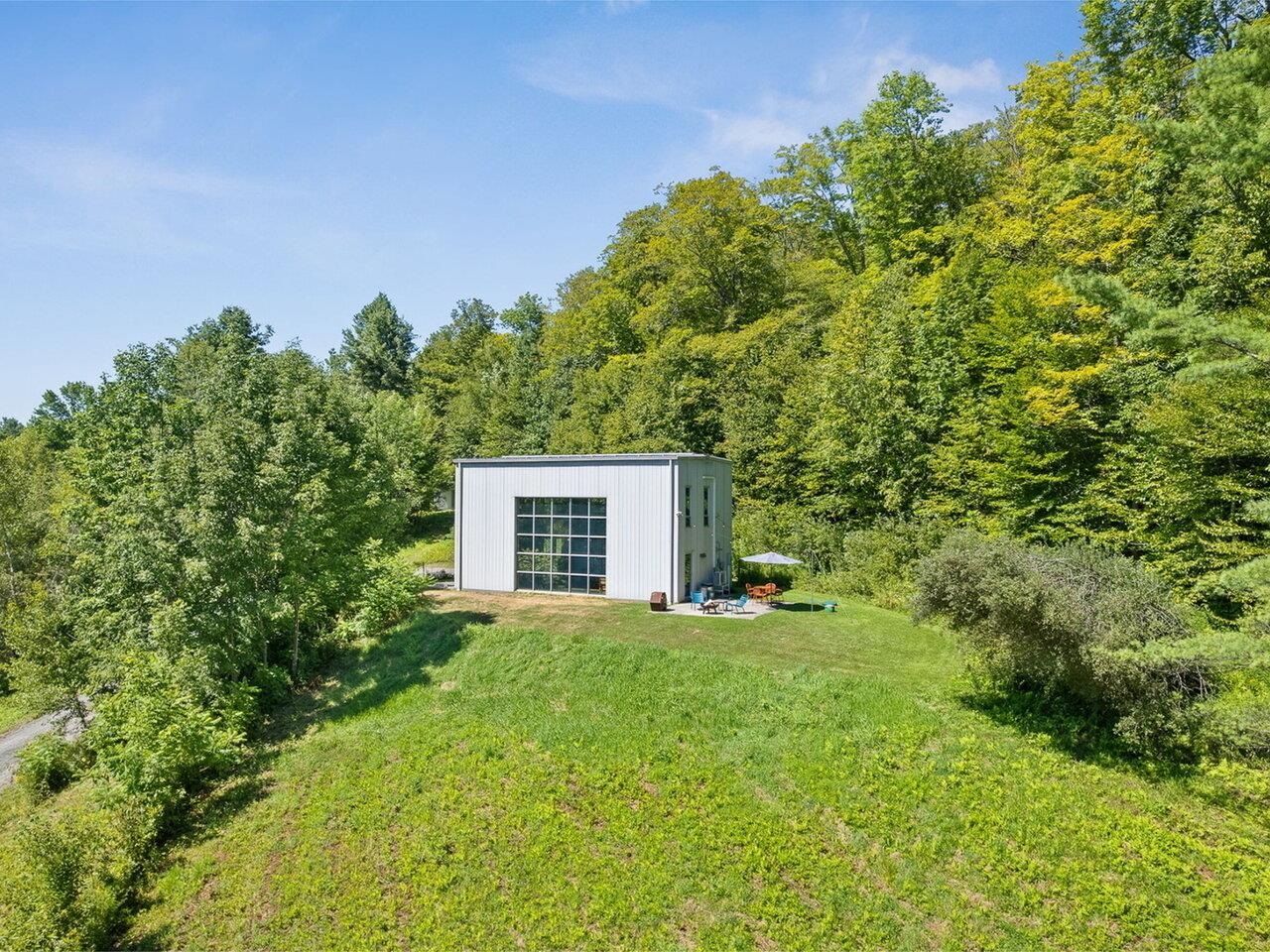 578 East Barnard Road