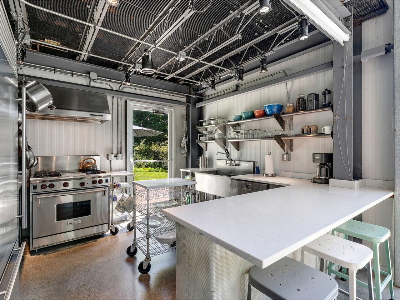 578 East Barnard Road