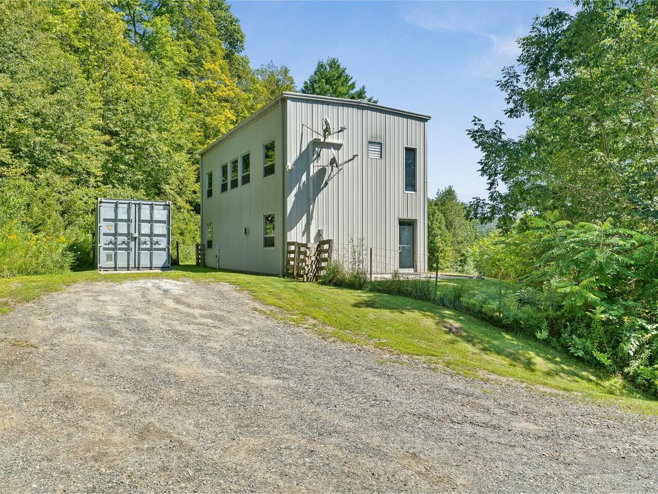 578 East Barnard Road