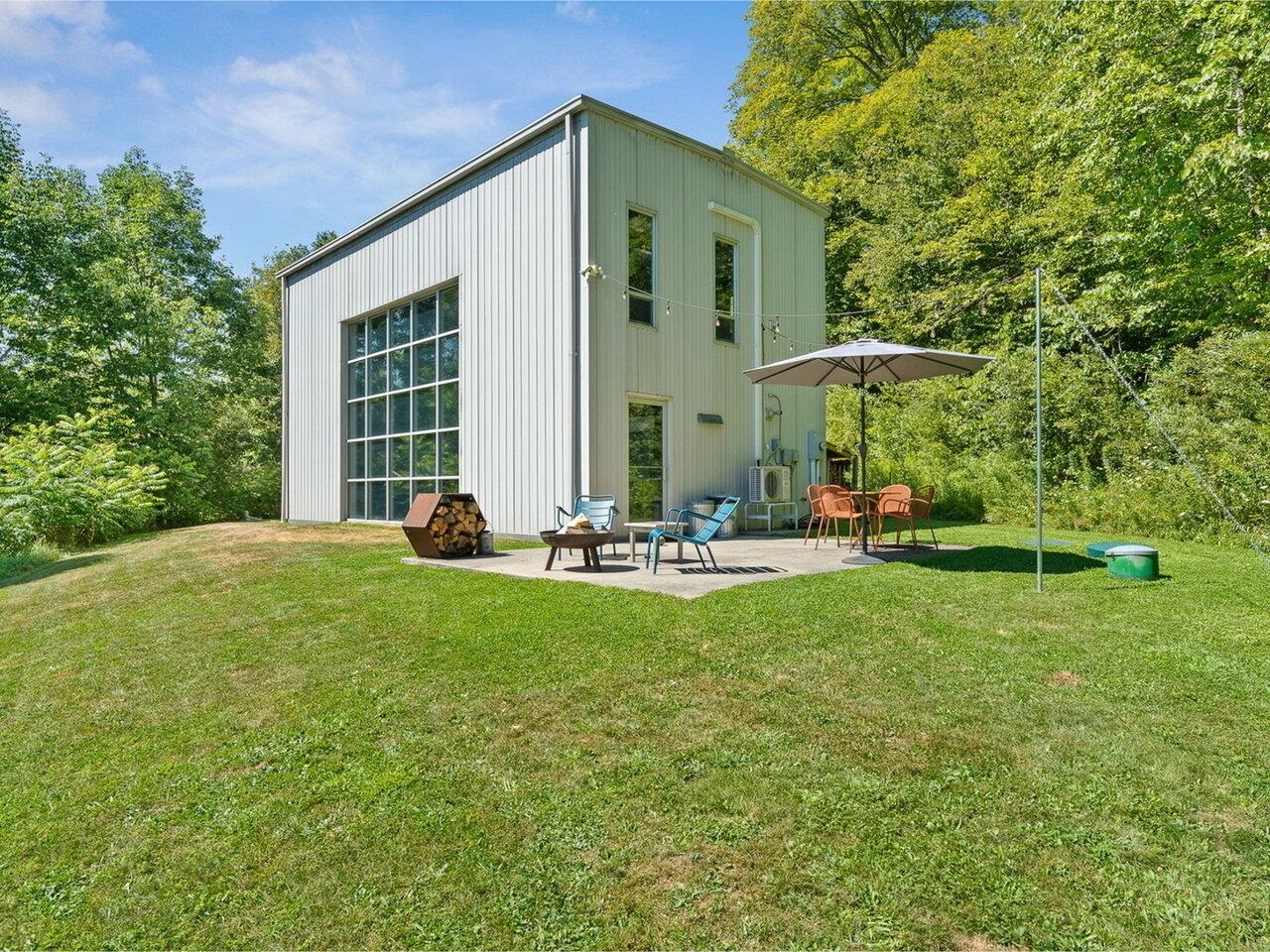 578 East Barnard Road