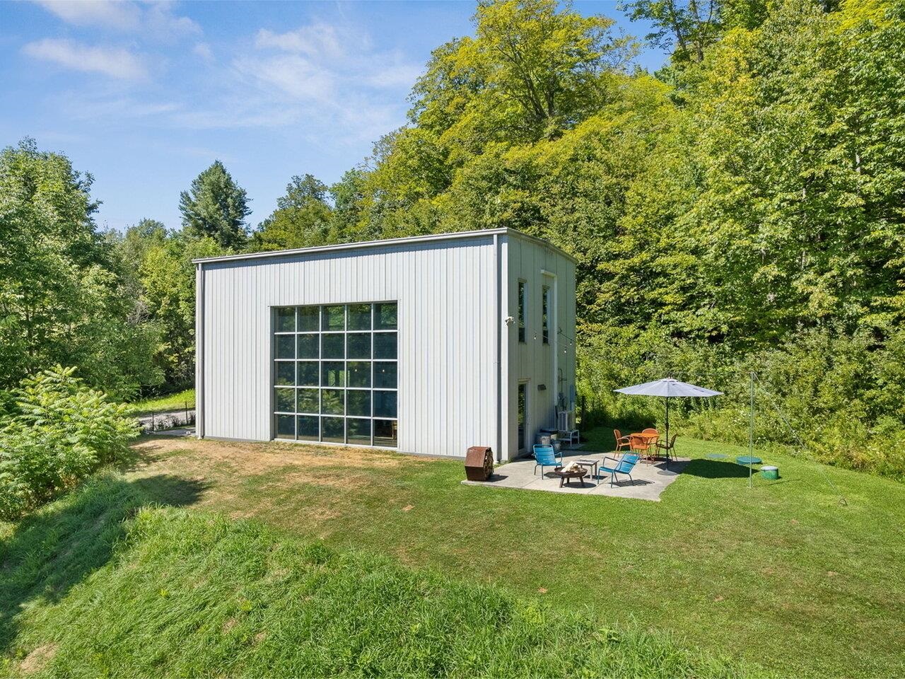 578 East Barnard Road