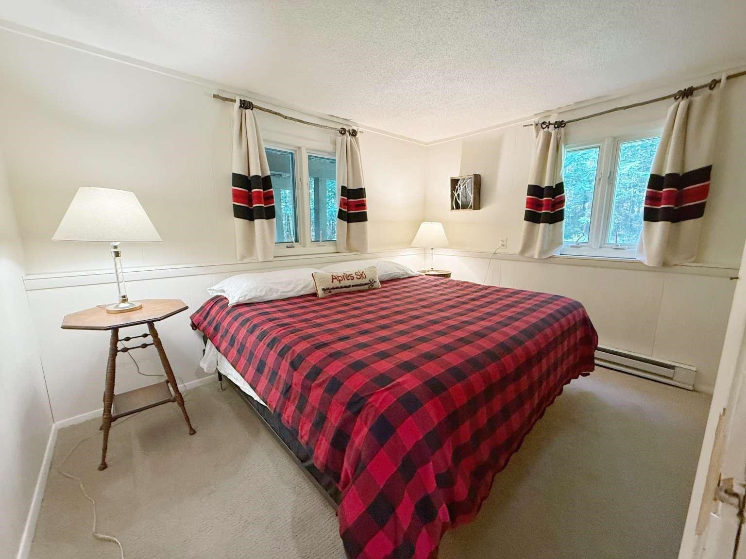 125 Valley View Road