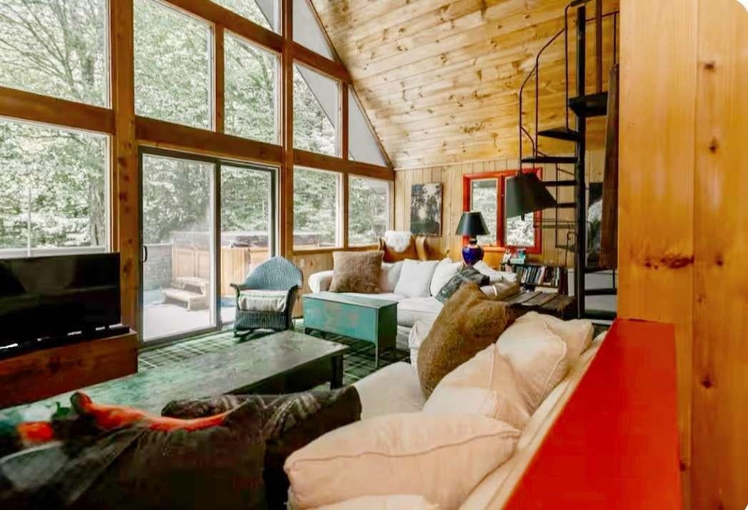 125 Valley View Road