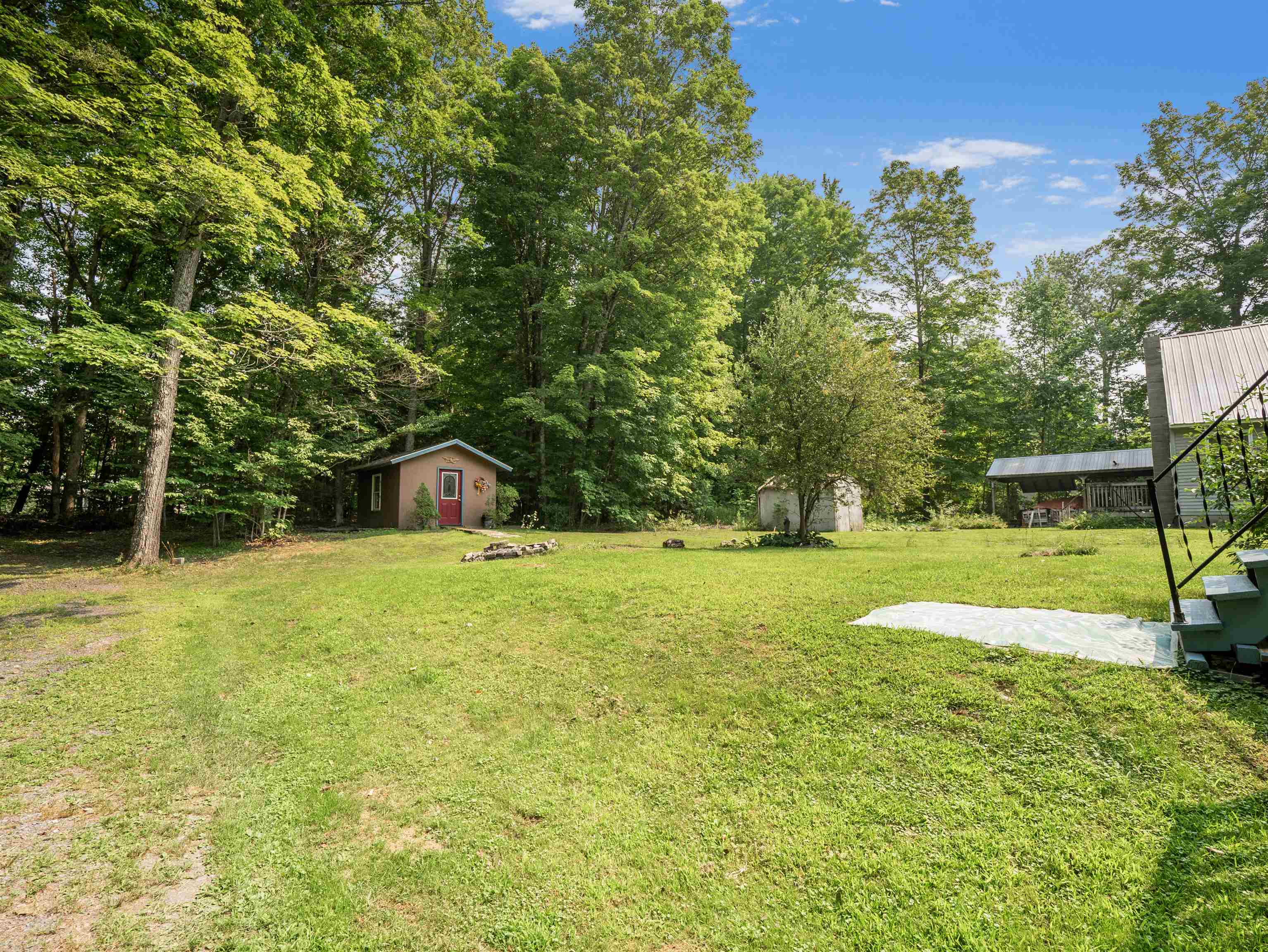 292 Ledgemere Point