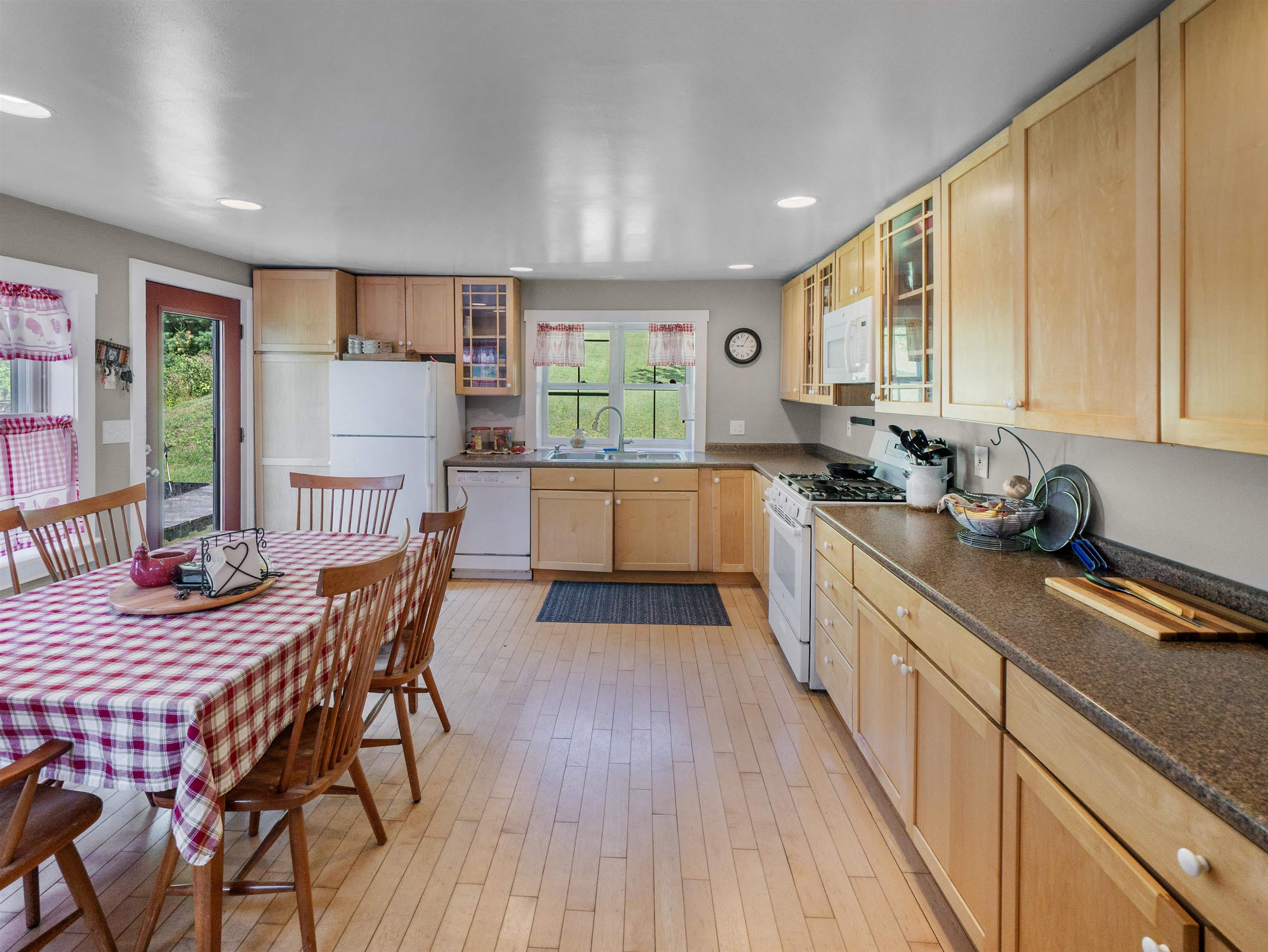 1326 Curtis Hollow Road