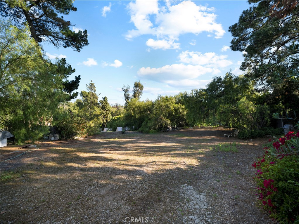 15 La Crescenta Drive