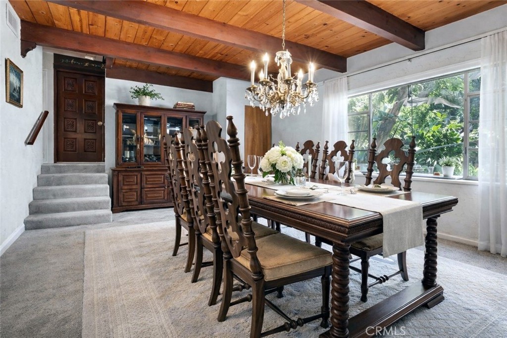 15 La Crescenta Drive