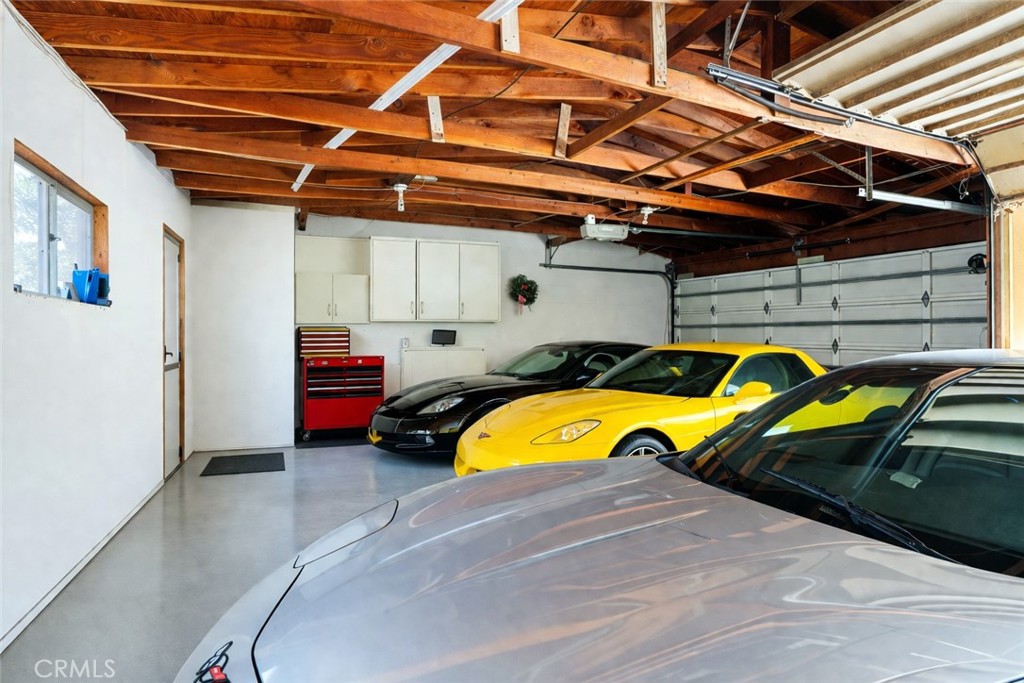 15 La Crescenta Drive