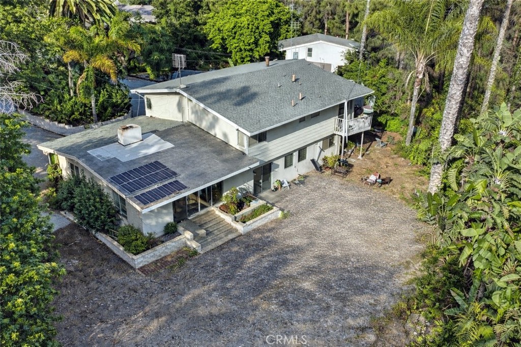 15 La Crescenta Drive
