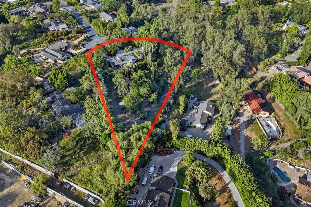 15 La Crescenta Drive