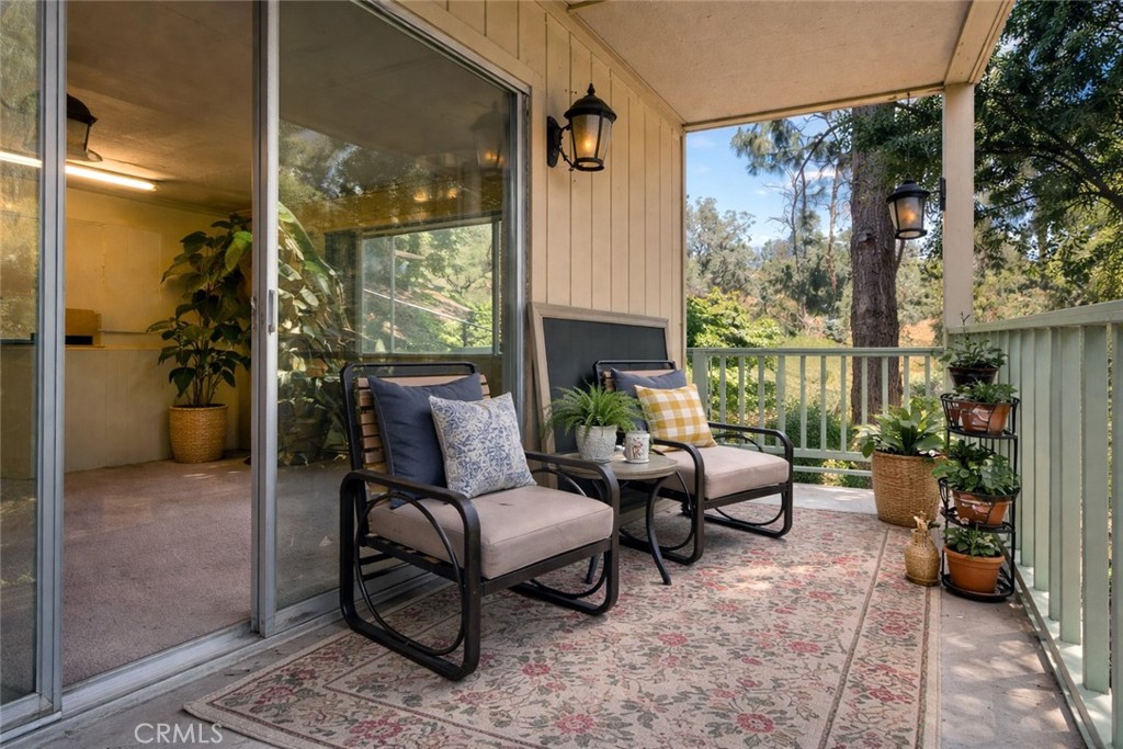 15 La Crescenta Drive